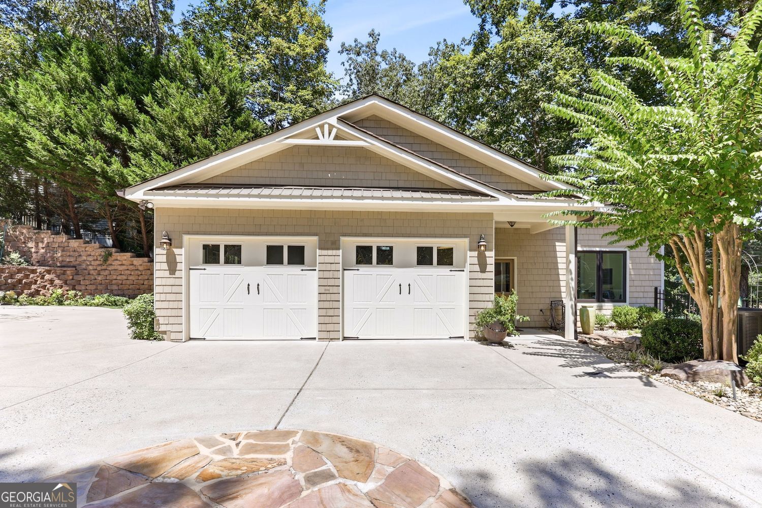 1123 Chestatee Point Property Photo 6