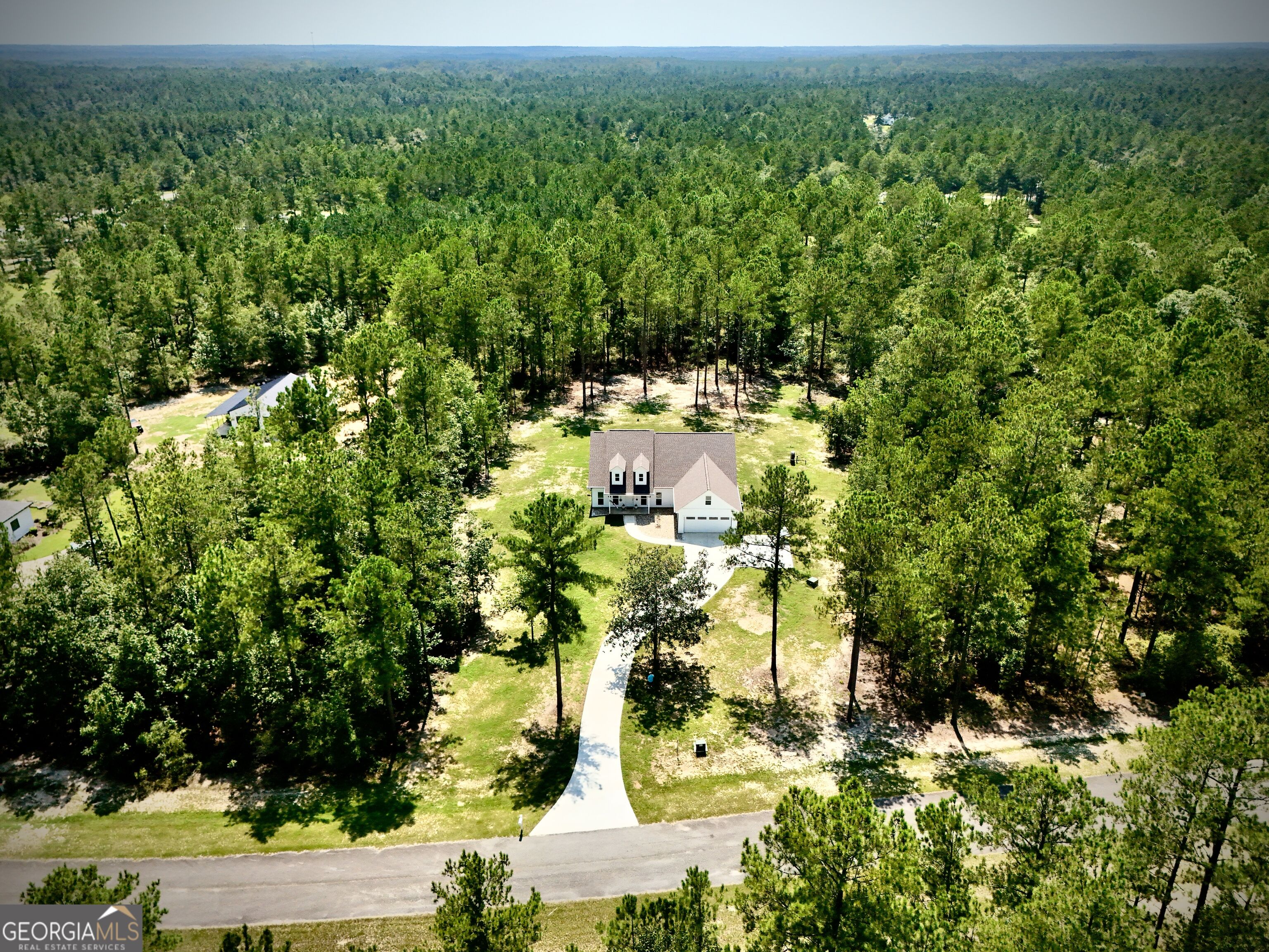 637 Chieftain Trail Property Photo 6