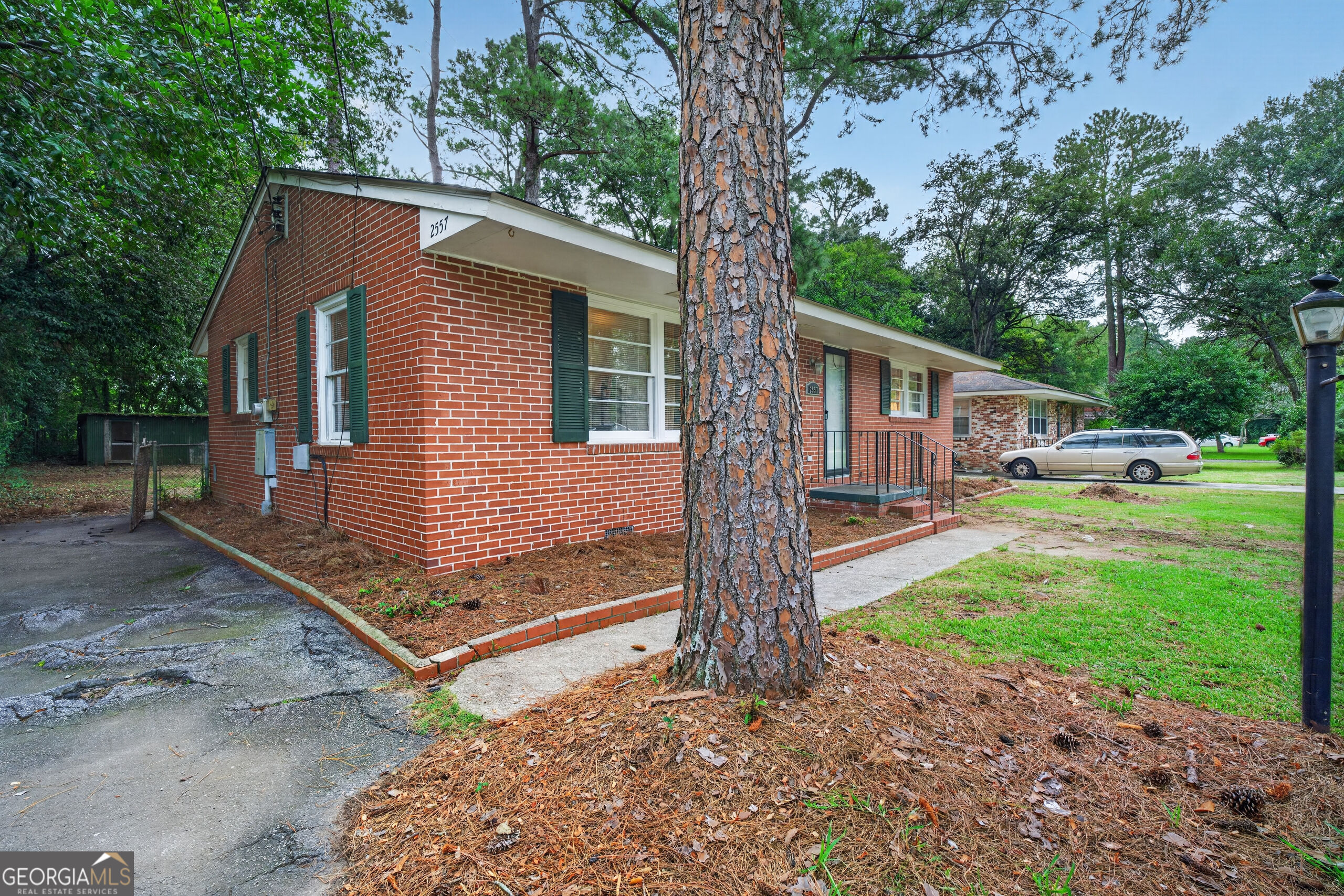 2557 Delano Drive Property Photo 4