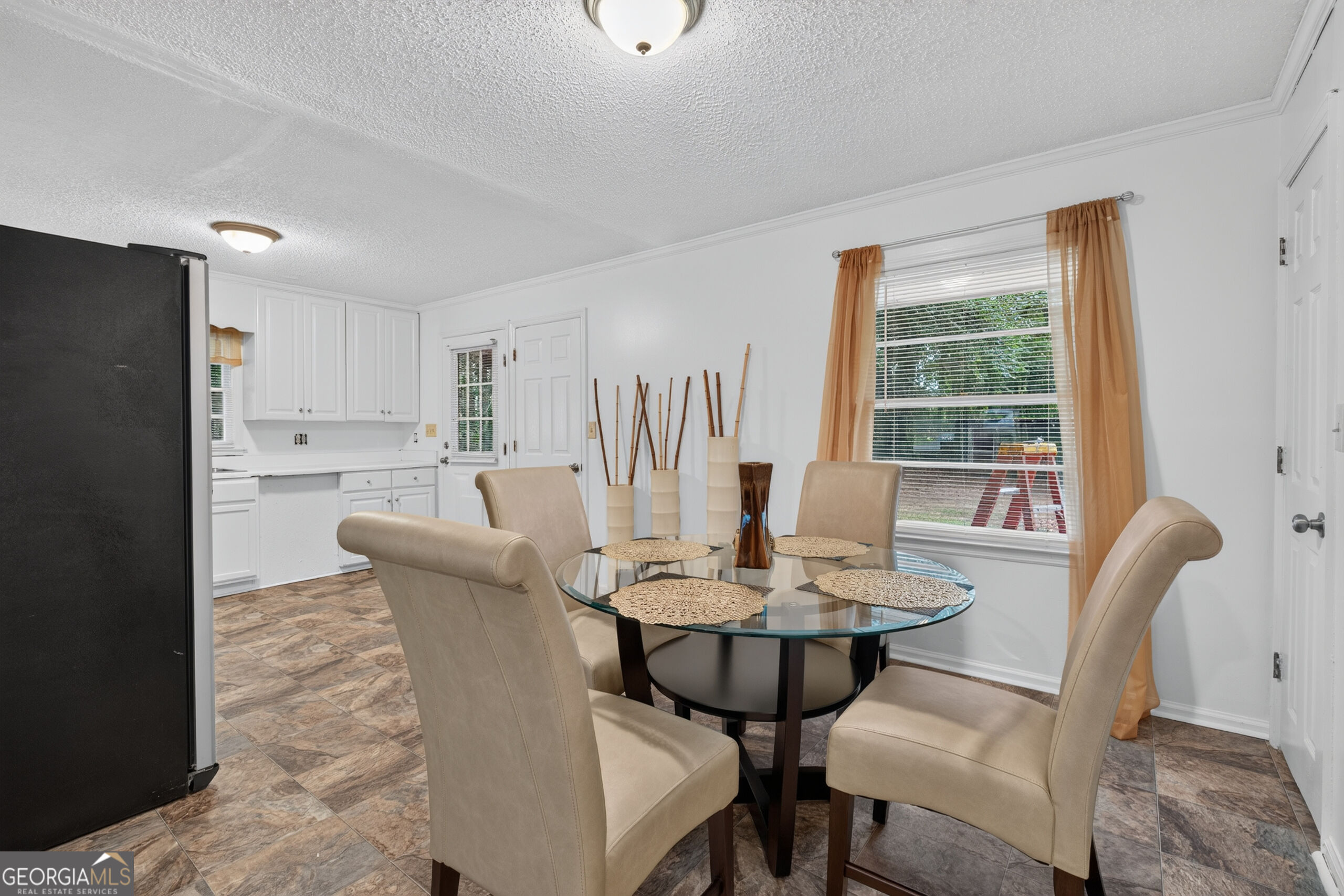 2557 Delano Drive Property Photo 12