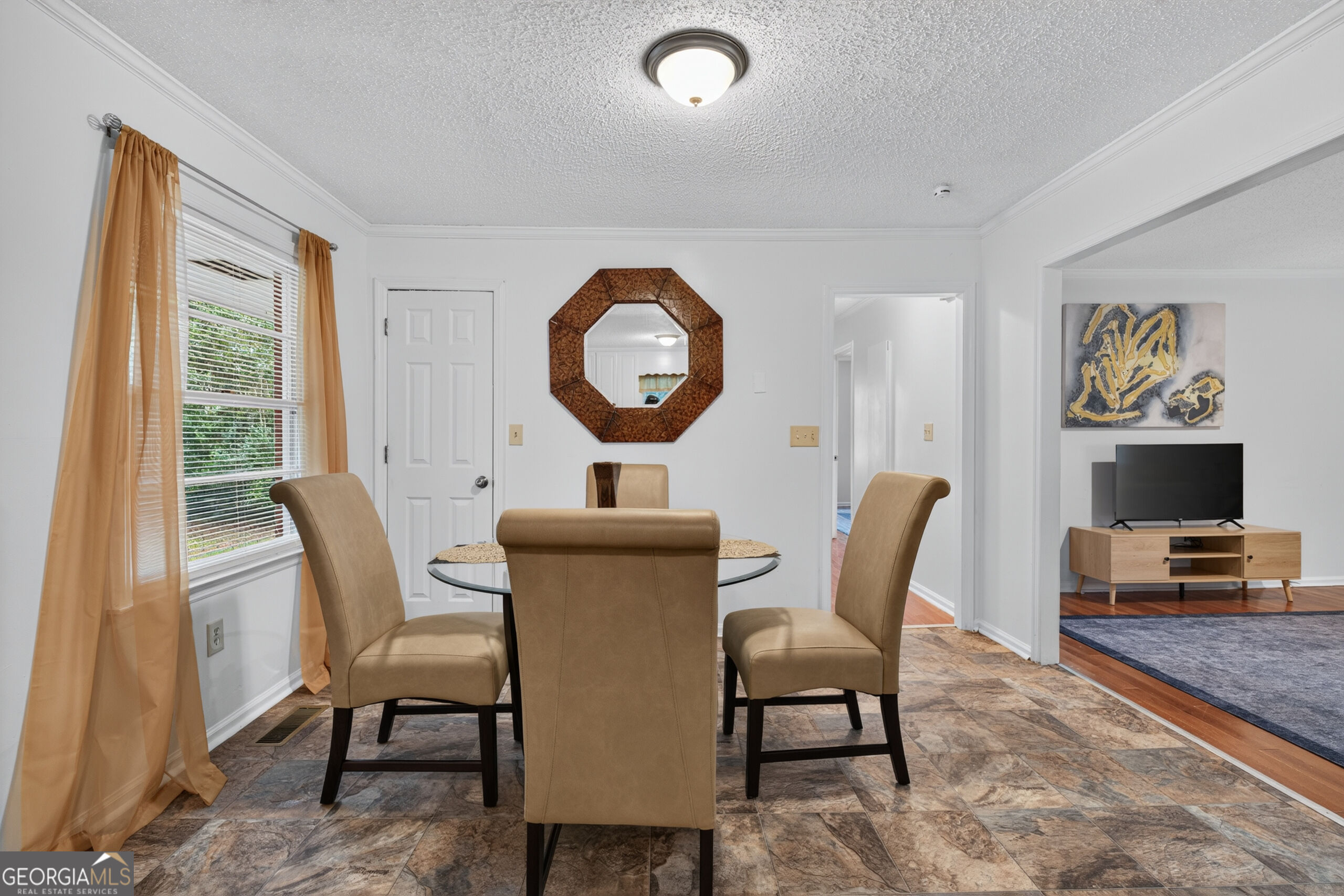 2557 Delano Drive Property Photo 15
