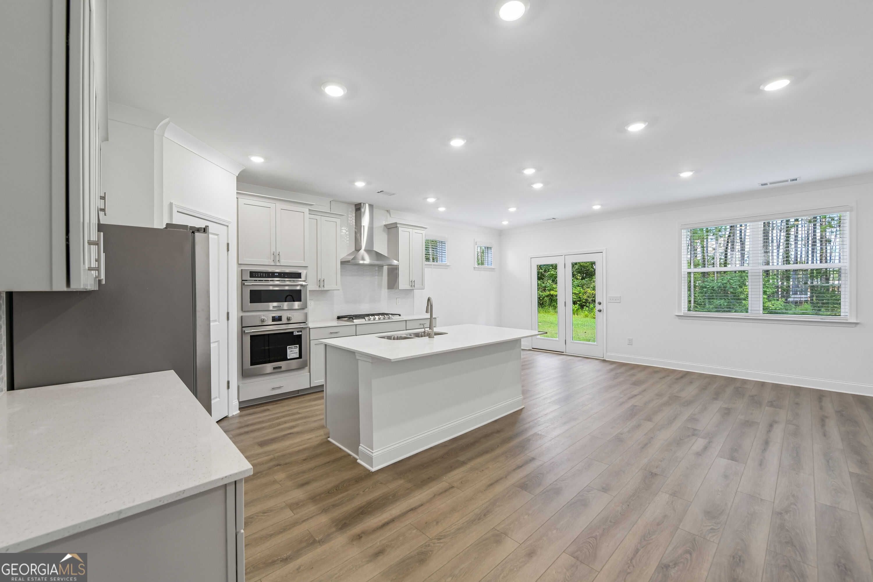 228 Flat Shoal Drive Property Photo 3