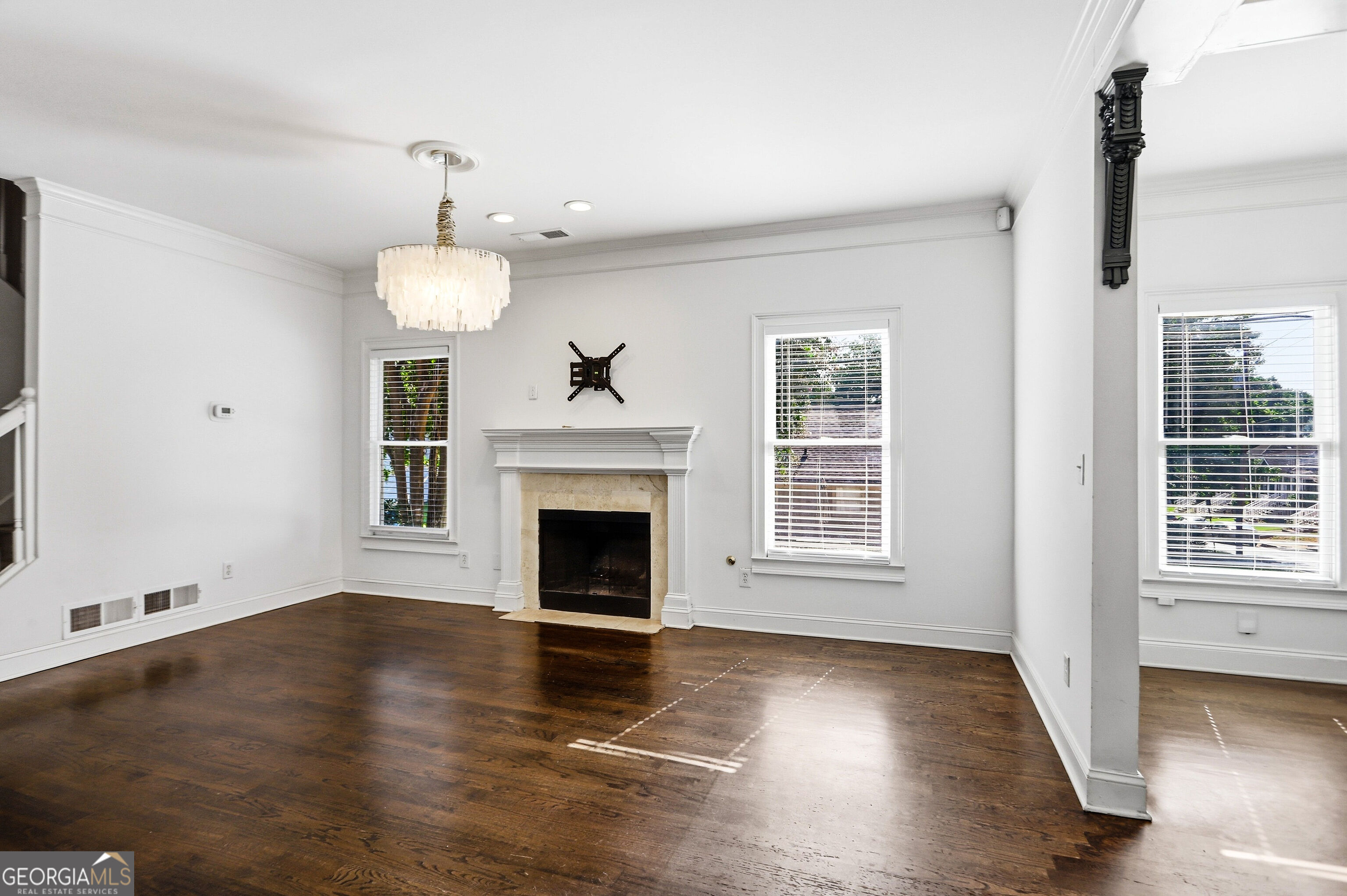64 Bass Street Se Property Photo 3