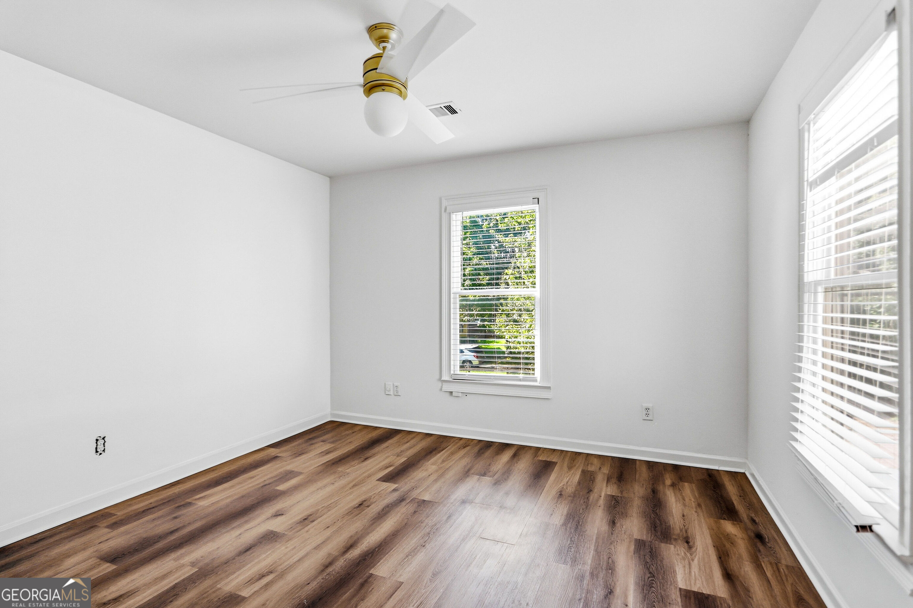 64 Bass Street Se Property Photo 20