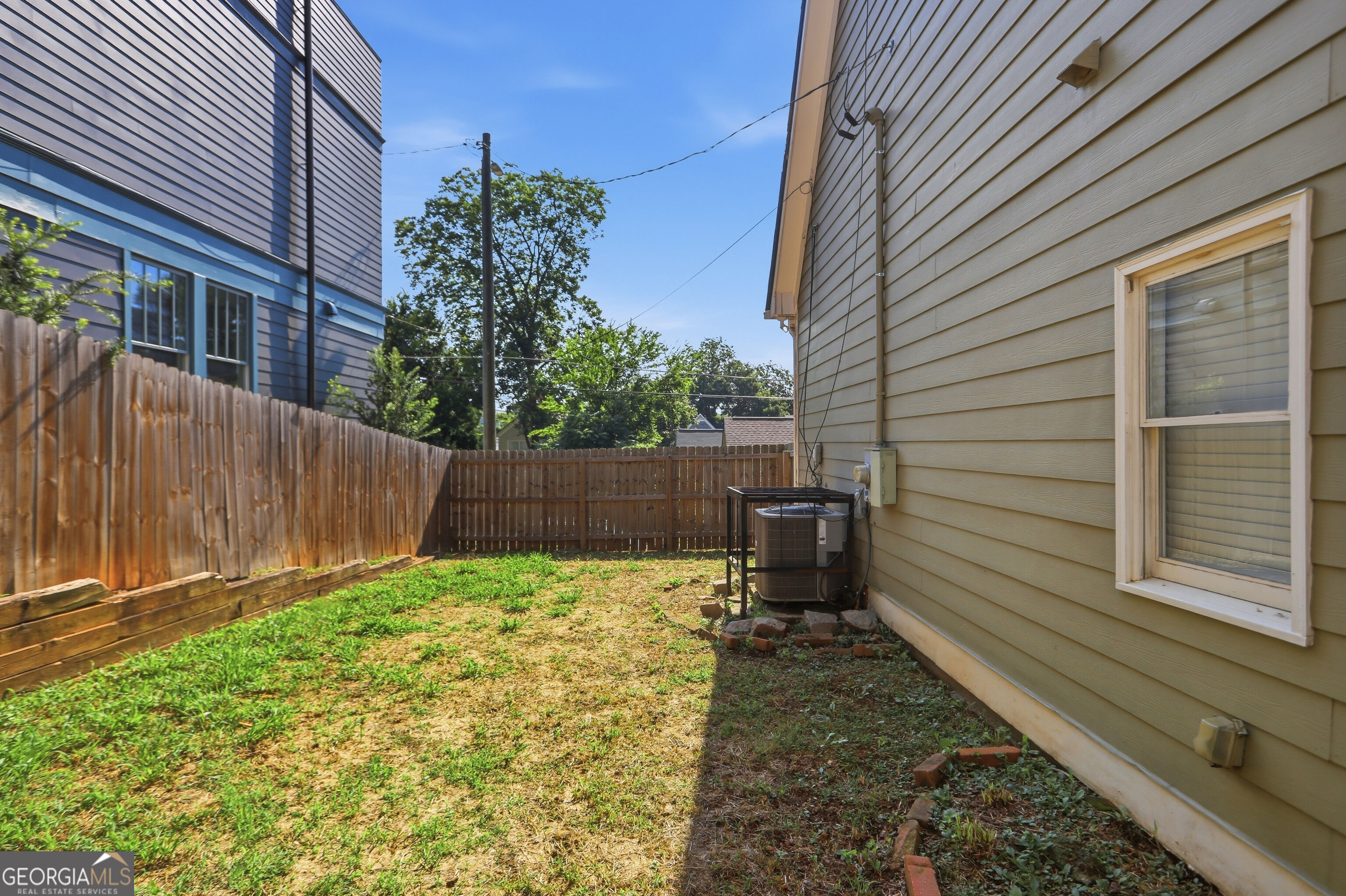 64 Bass Street Se Property Photo 33