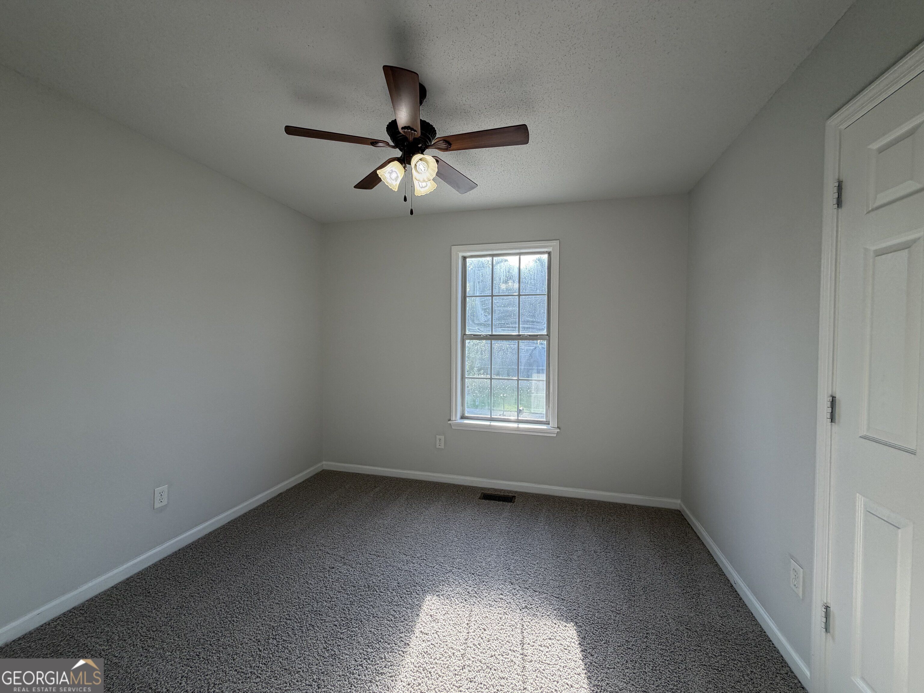 233 Temple Terrace Property Photo 10