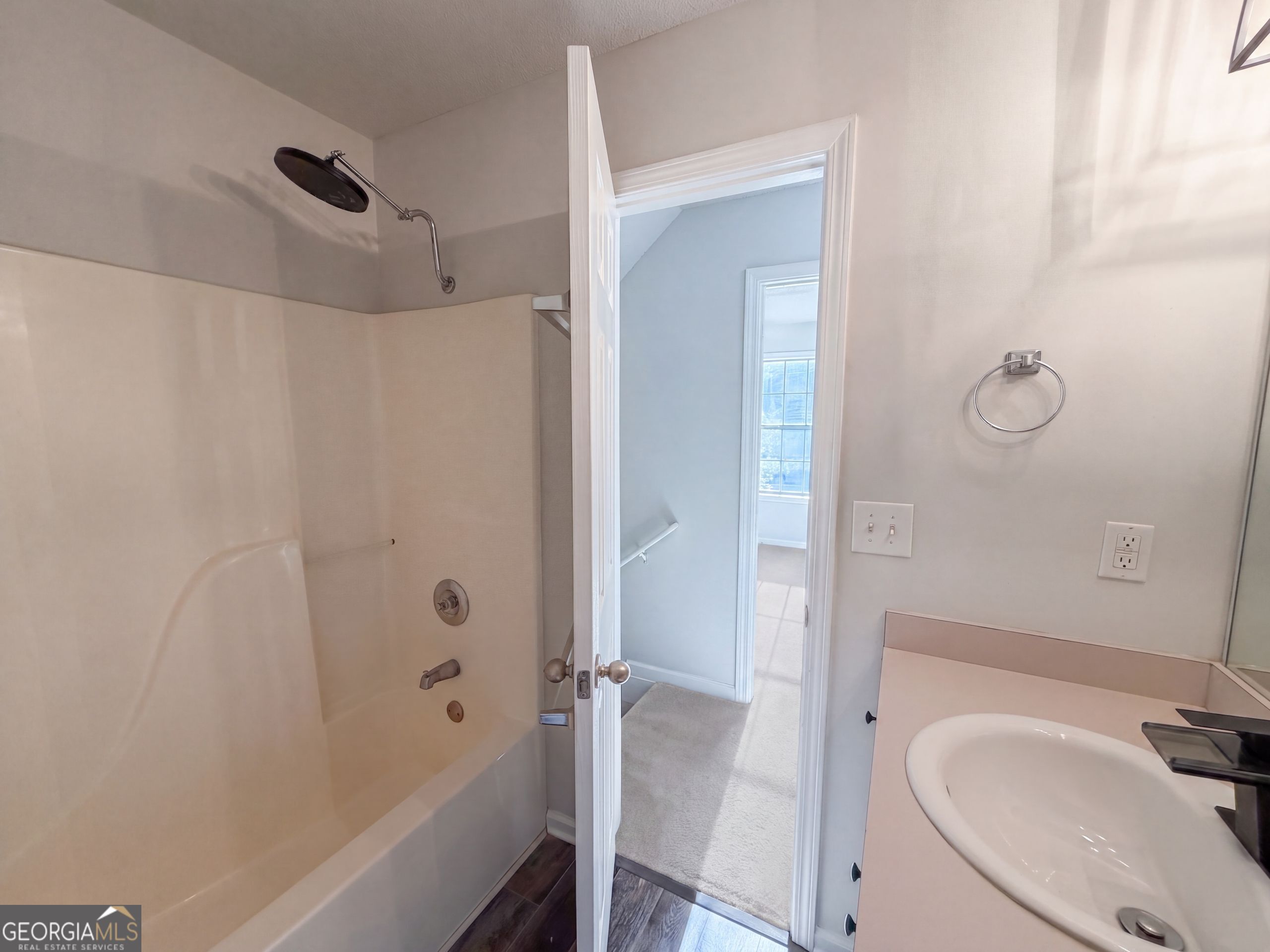 233 Temple Terrace Property Photo 15