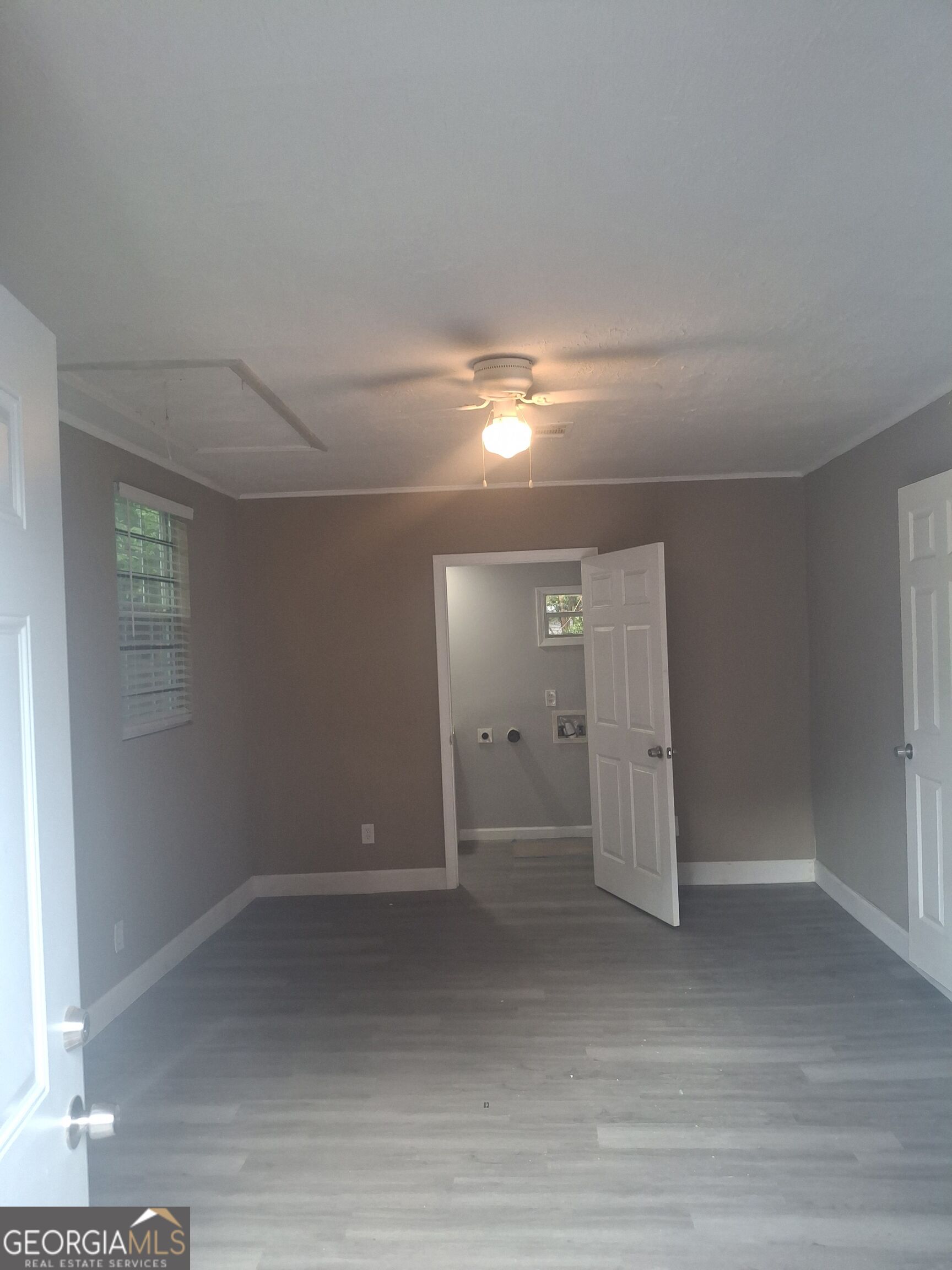5709 Satterfield Drive Property Photo 5