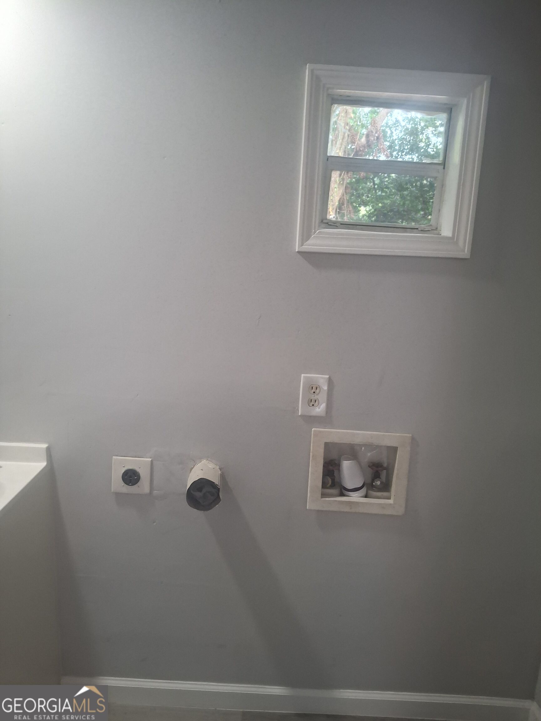 5709 Satterfield Drive Property Photo 9