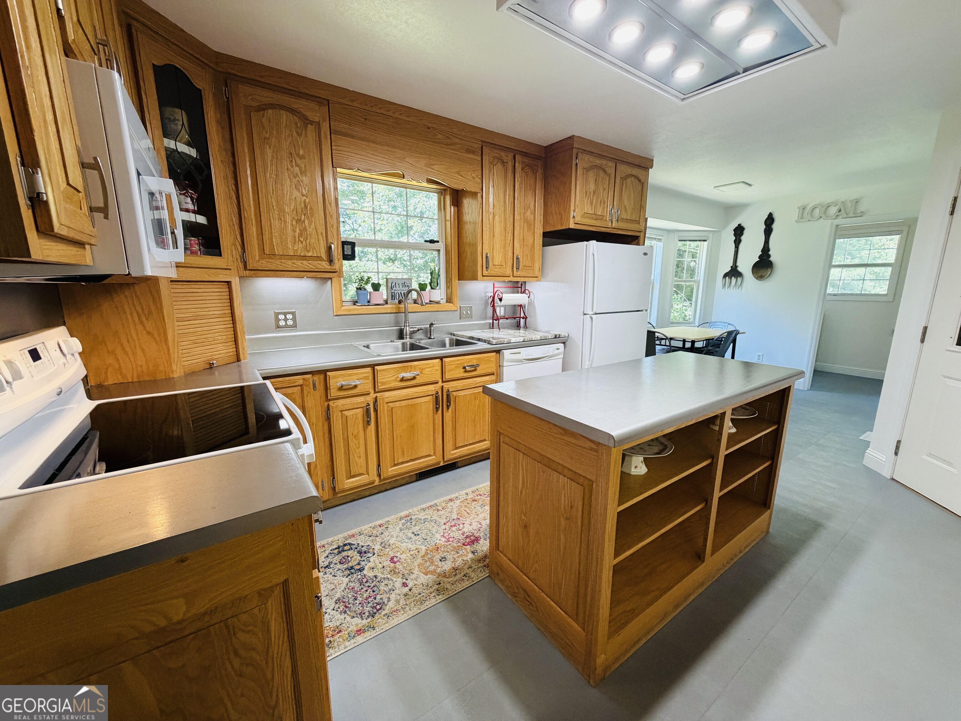 1533 John Smith Road E Property Photo 19