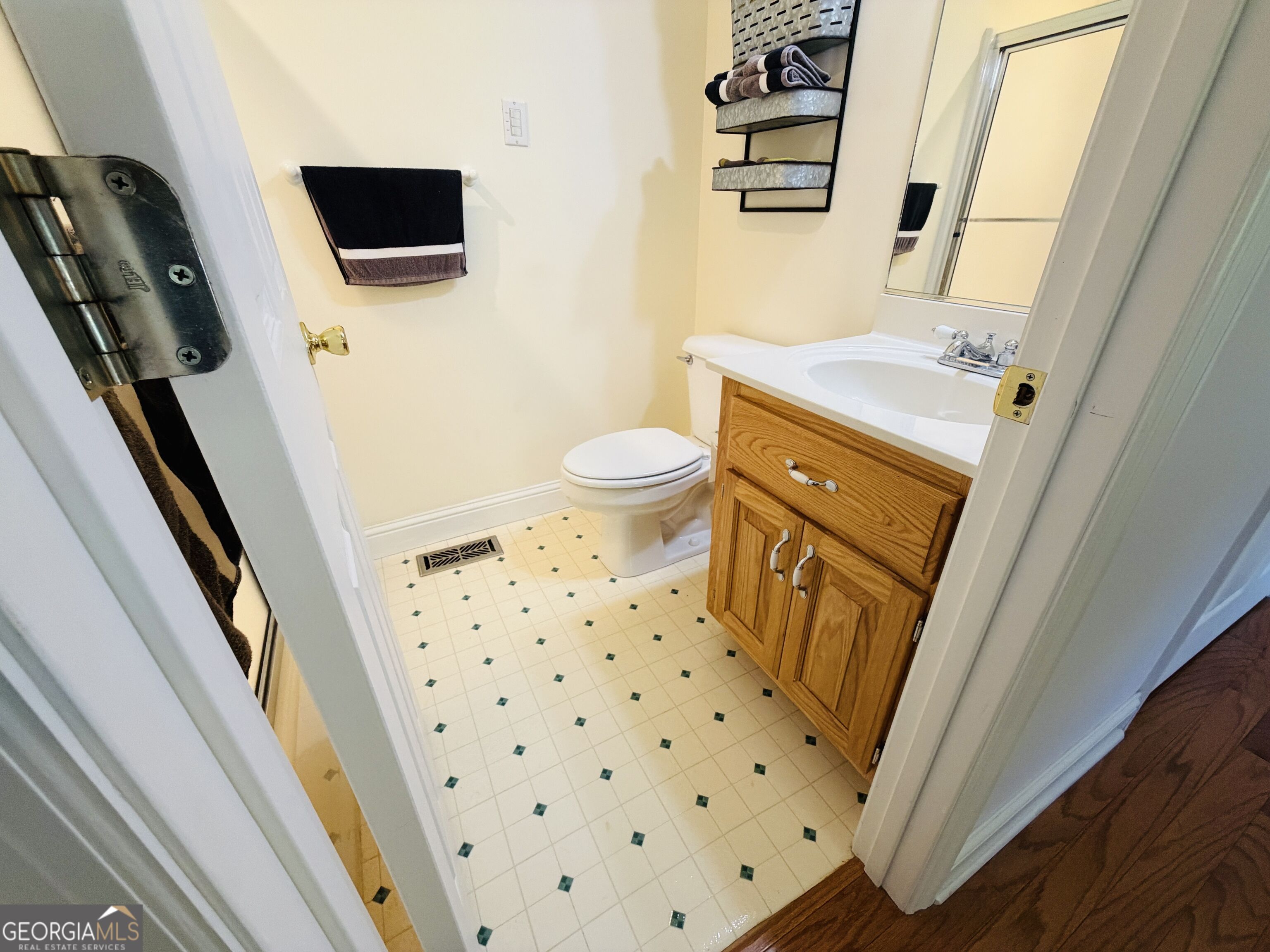 1533 John Smith Road E Property Photo 30
