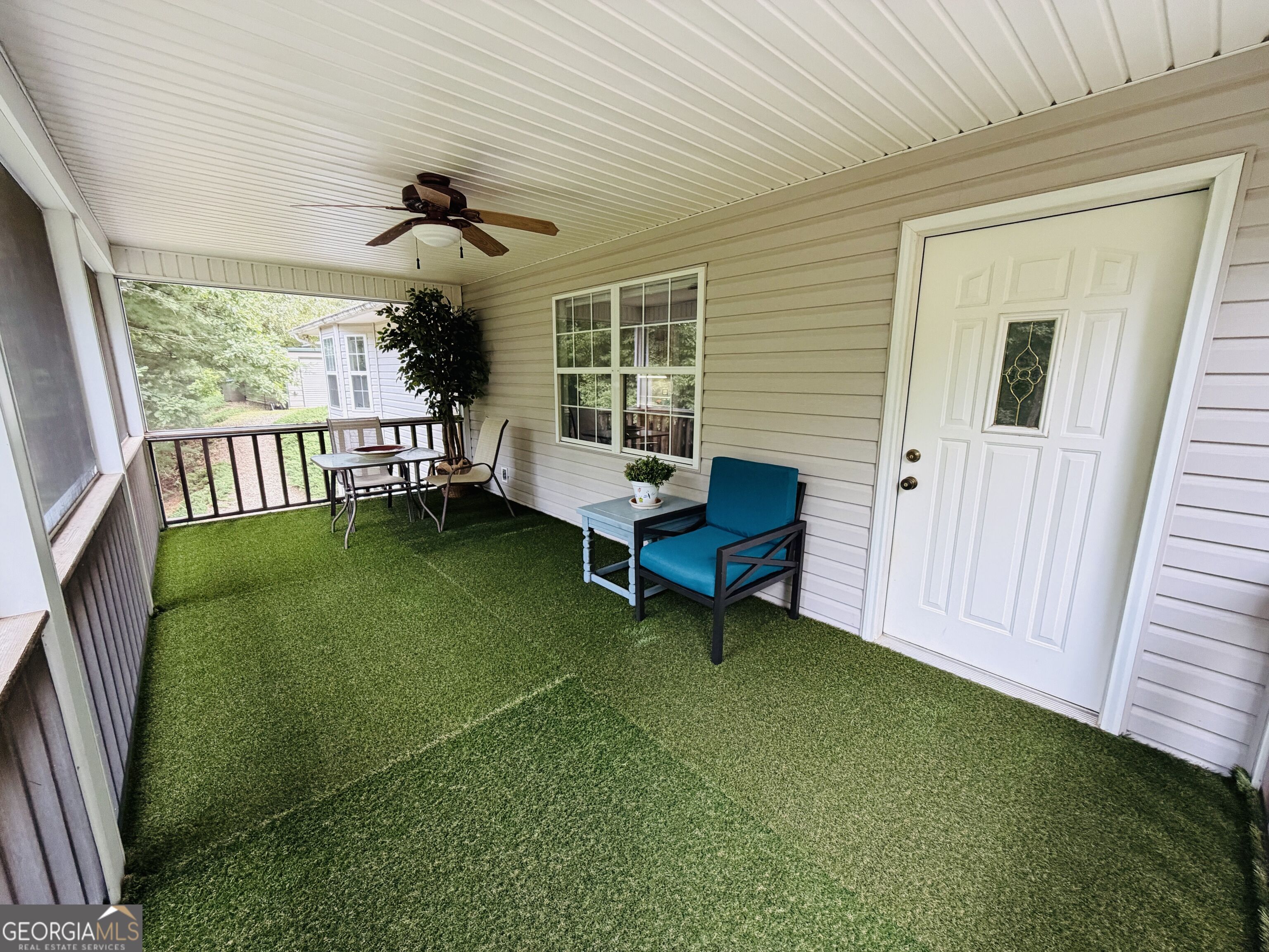 1533 John Smith Road E Property Photo 32