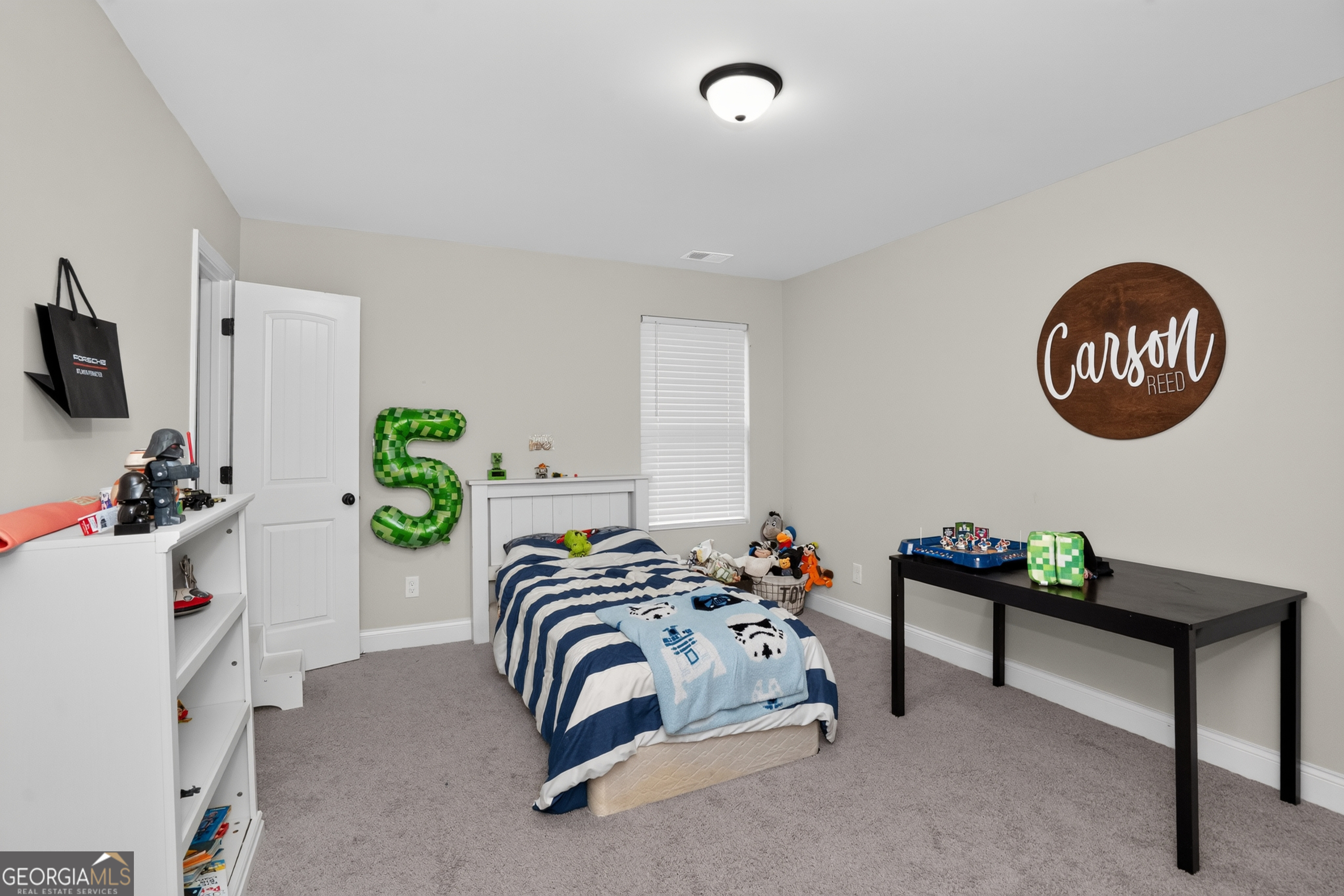 207 Dixon Circle Property Photo 35