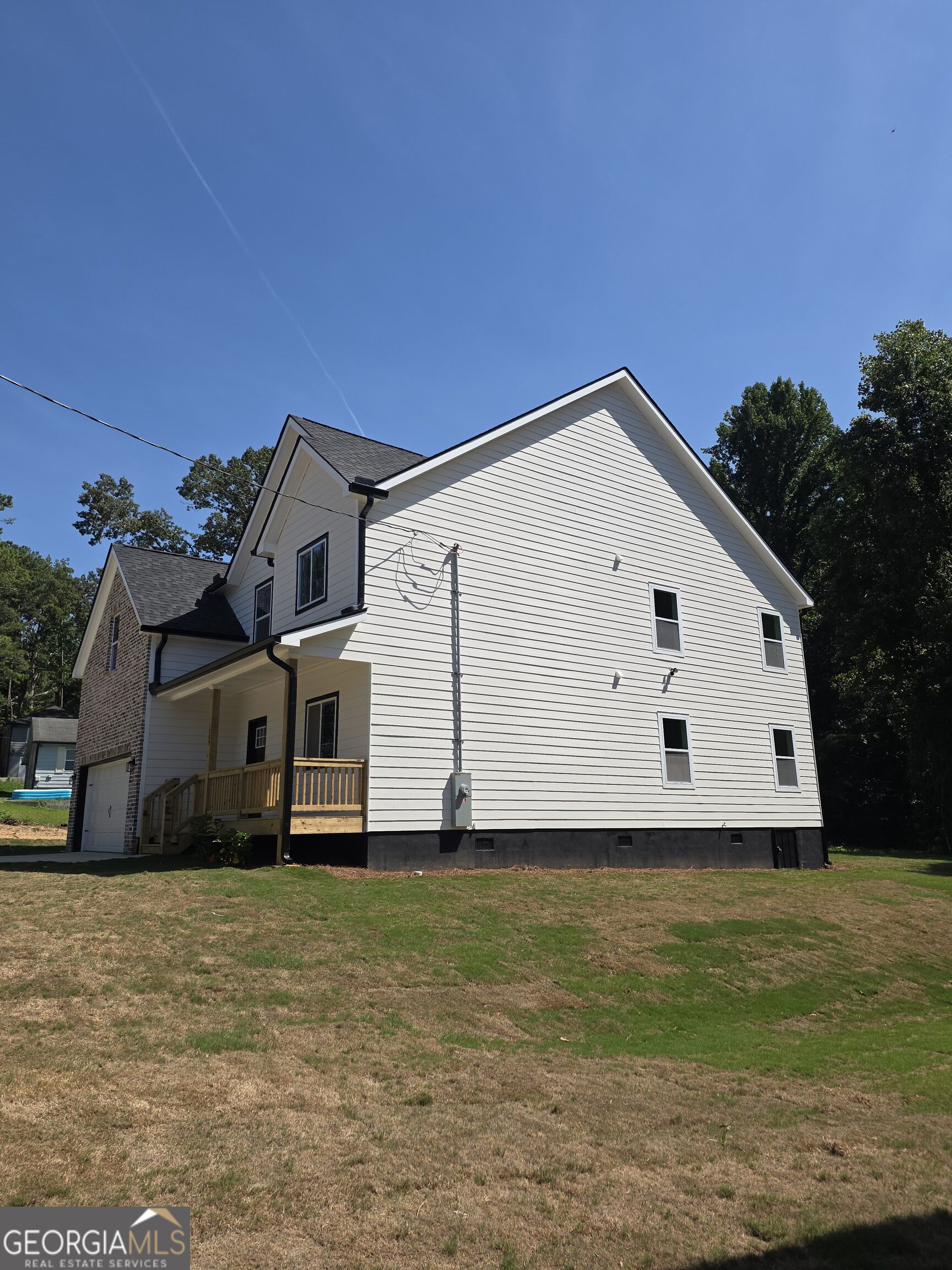 1009 S Gordon Road Property Photo 3