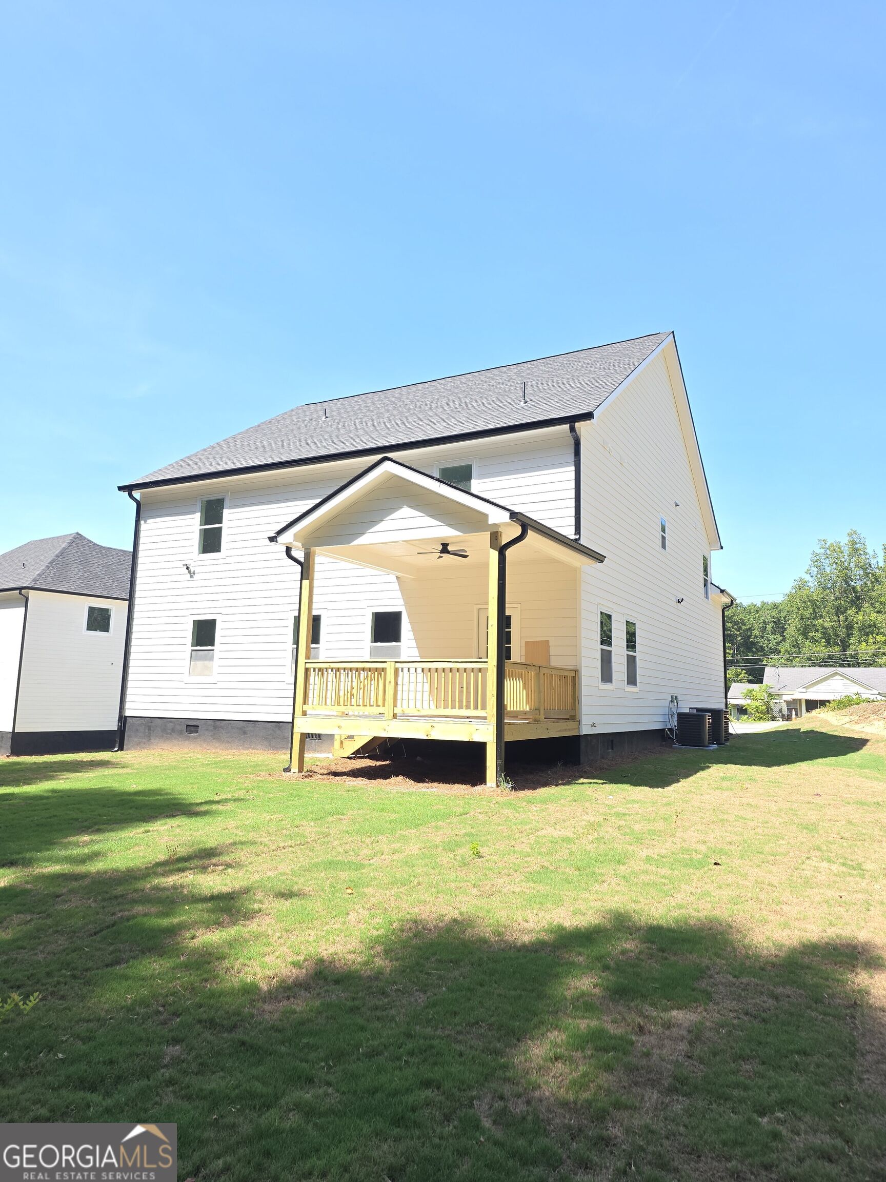 1009 S Gordon Road Property Photo 9