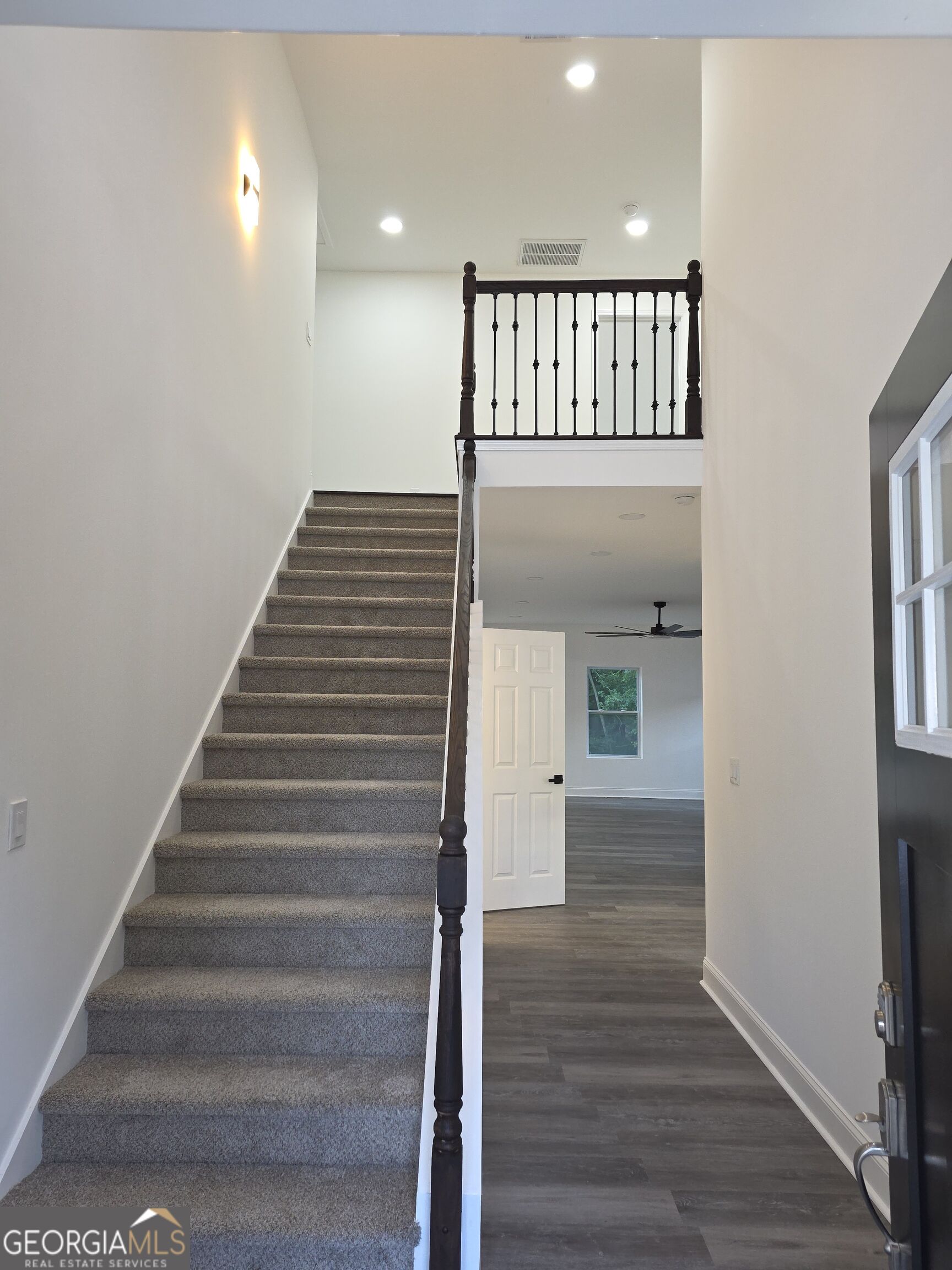 1009 S Gordon Road Property Photo 16