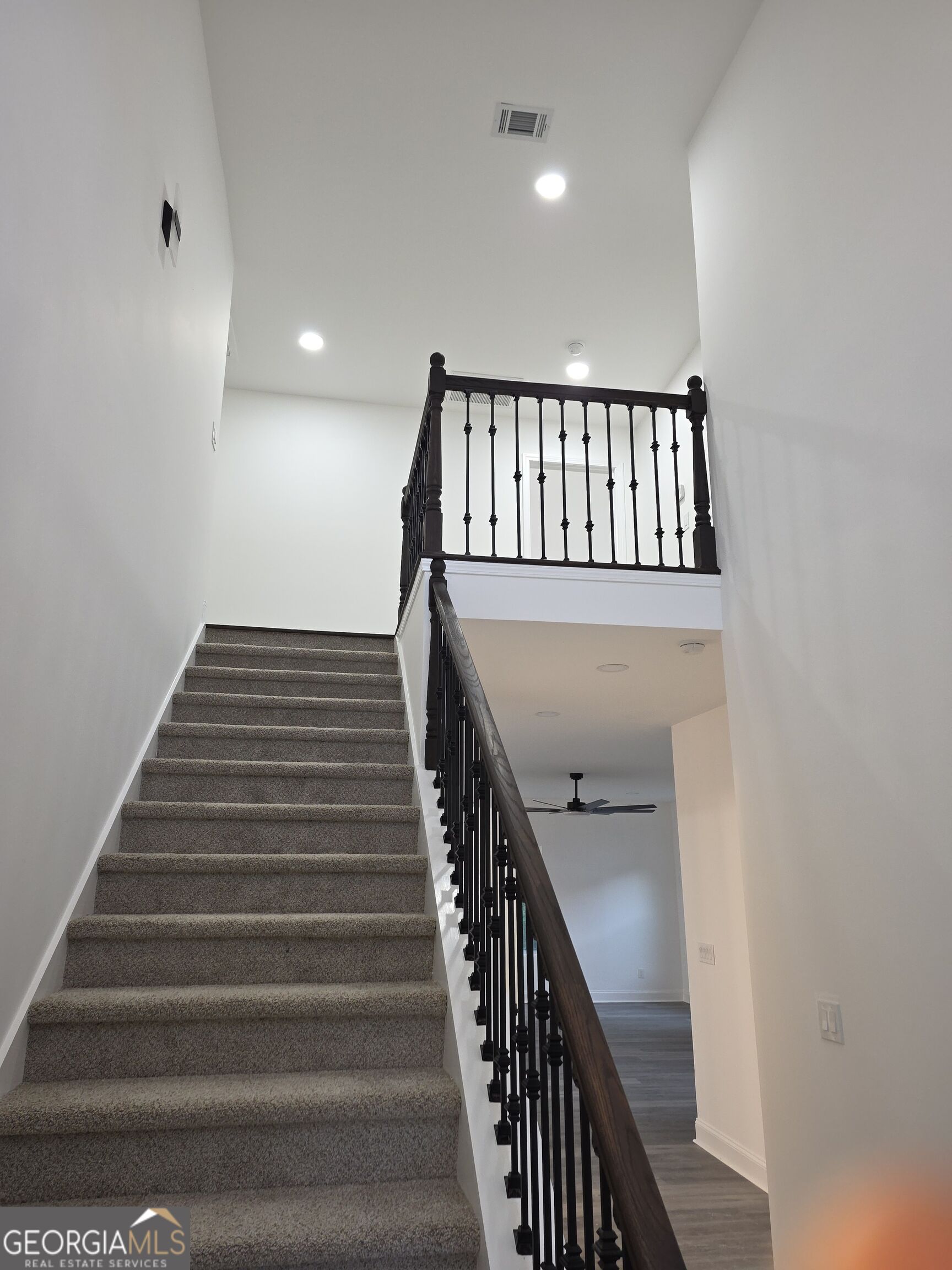 1009 S Gordon Road Property Photo 22