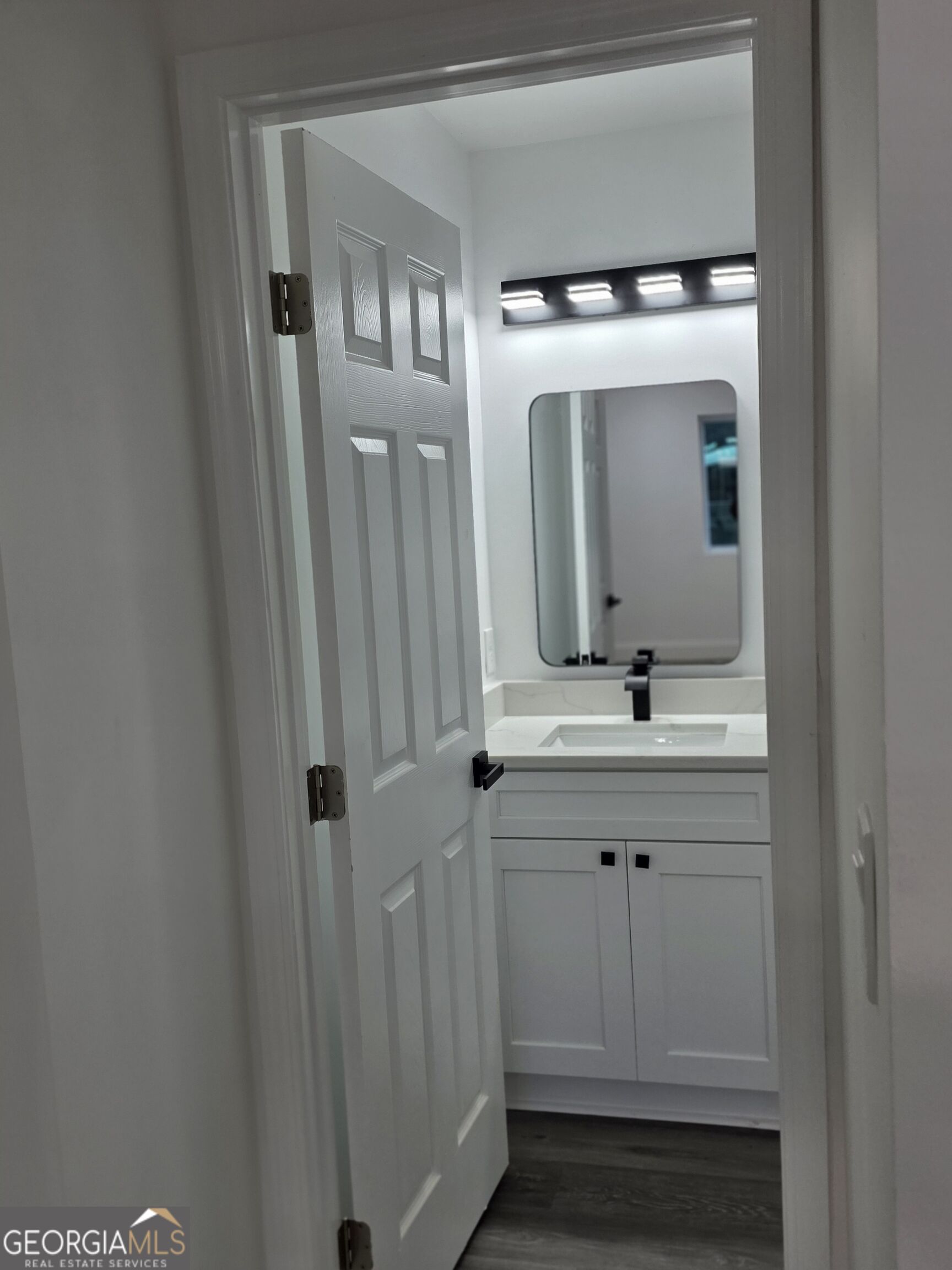 1009 S Gordon Road Property Photo 35