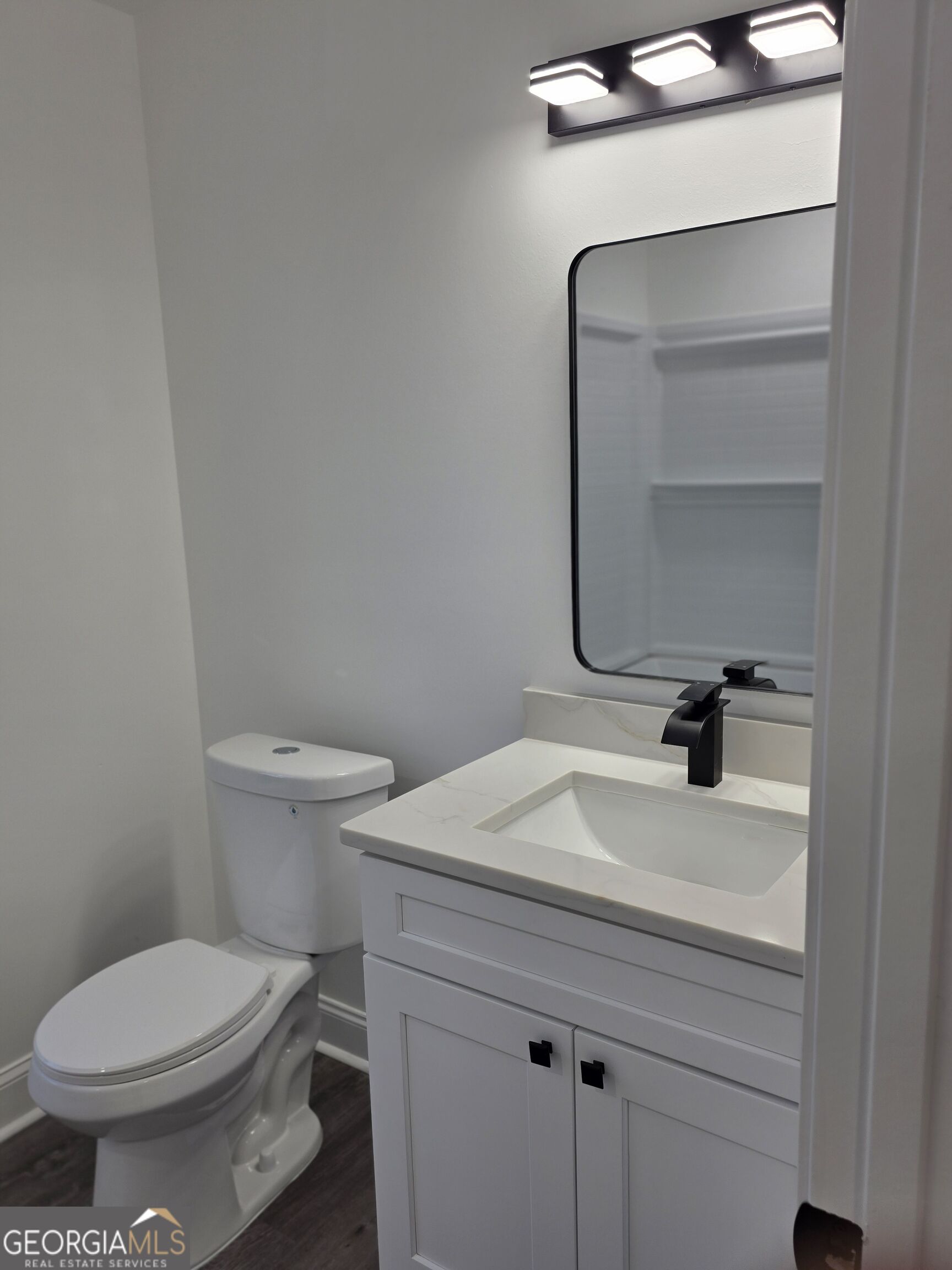 1009 S Gordon Road Property Photo 46
