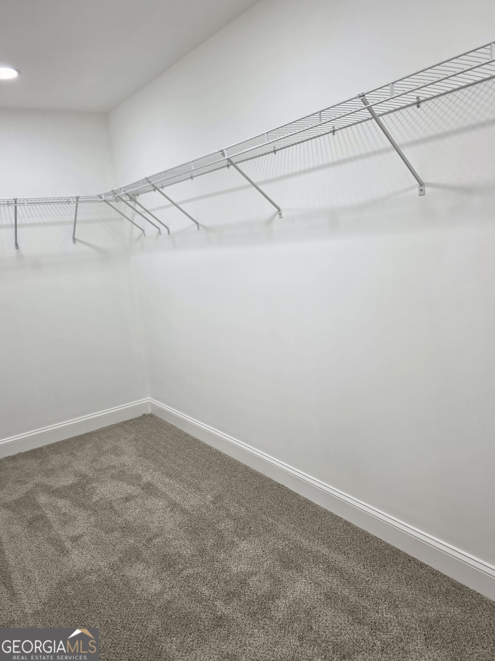 1009 S Gordon Road Property Photo 50