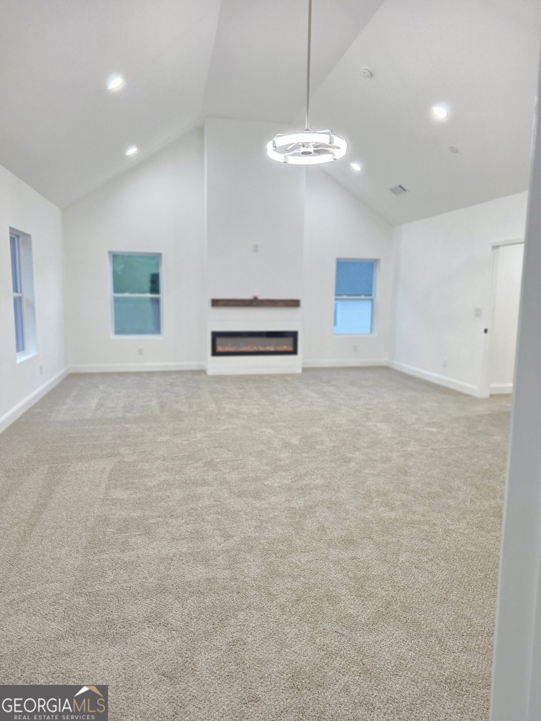 1009 S Gordon Road Property Photo 56
