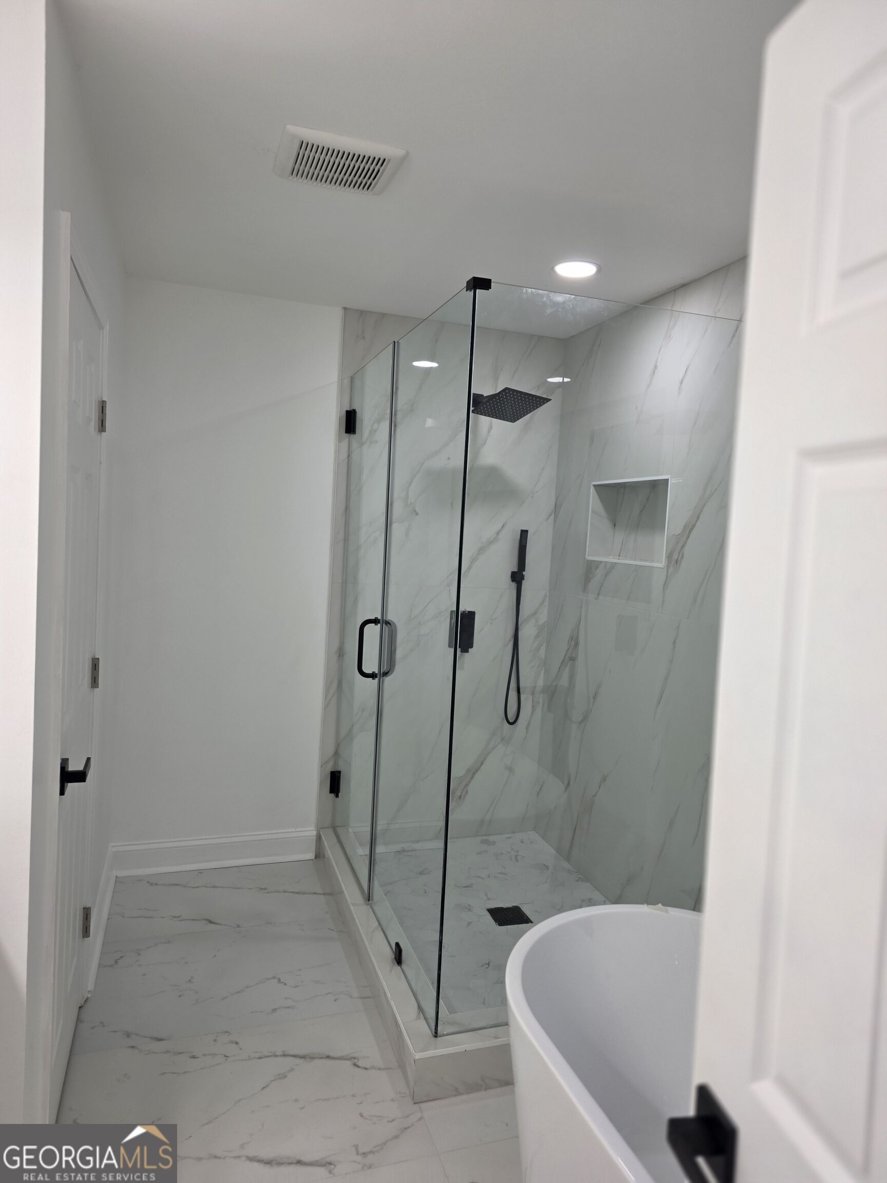 1009 S Gordon Road Property Photo 65