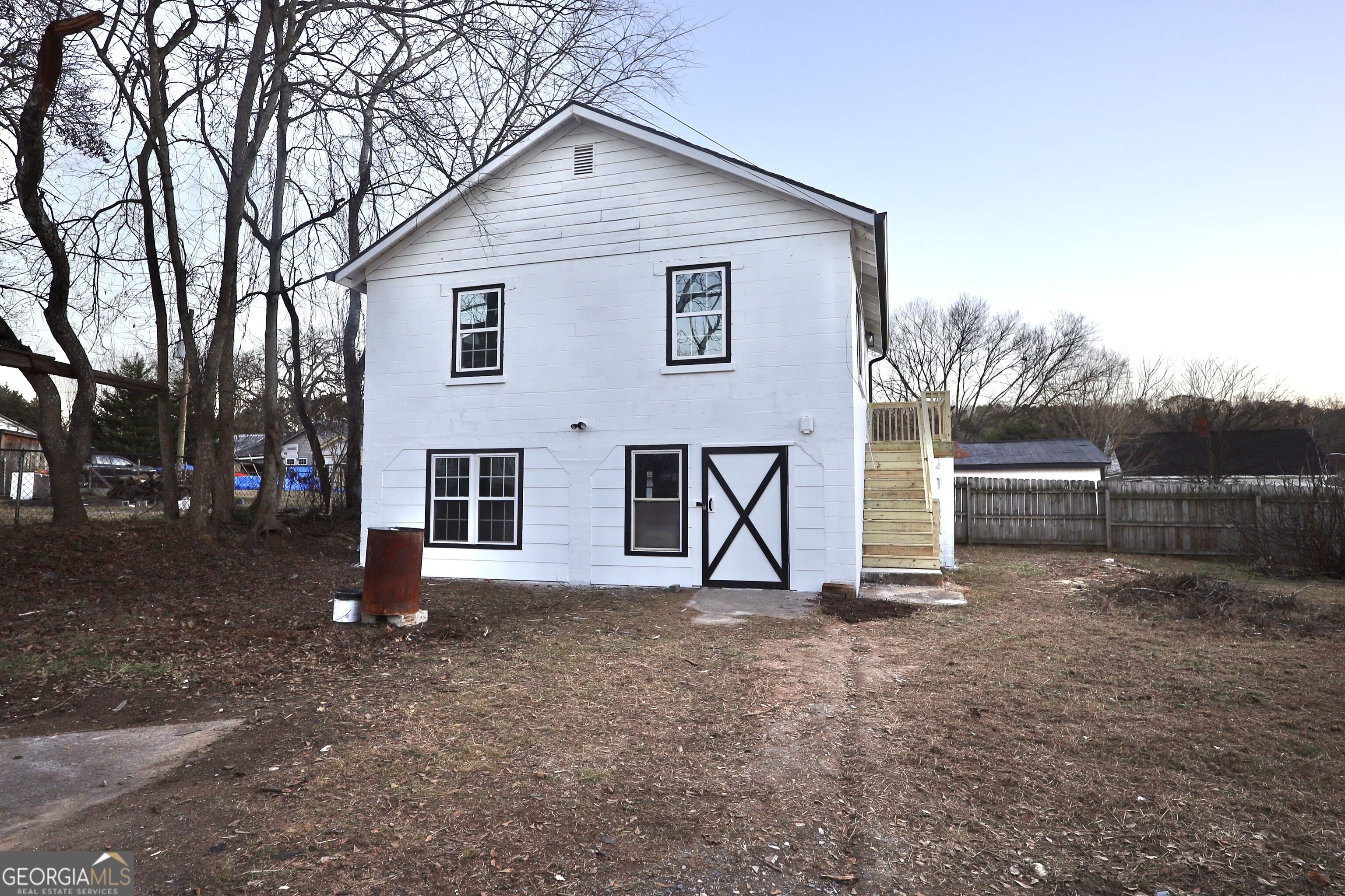 509 College Street Property Photo 13