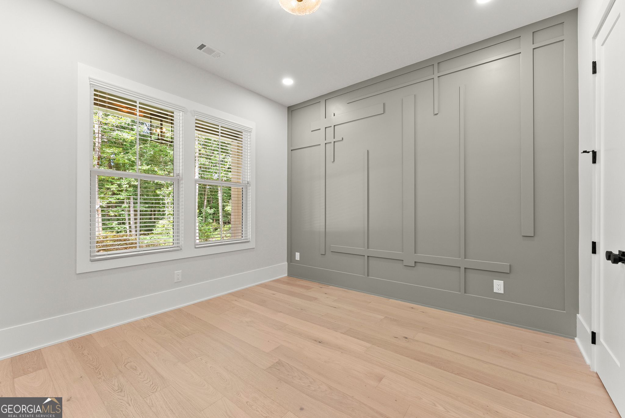 4260 Deerfield Road Property Photo 11