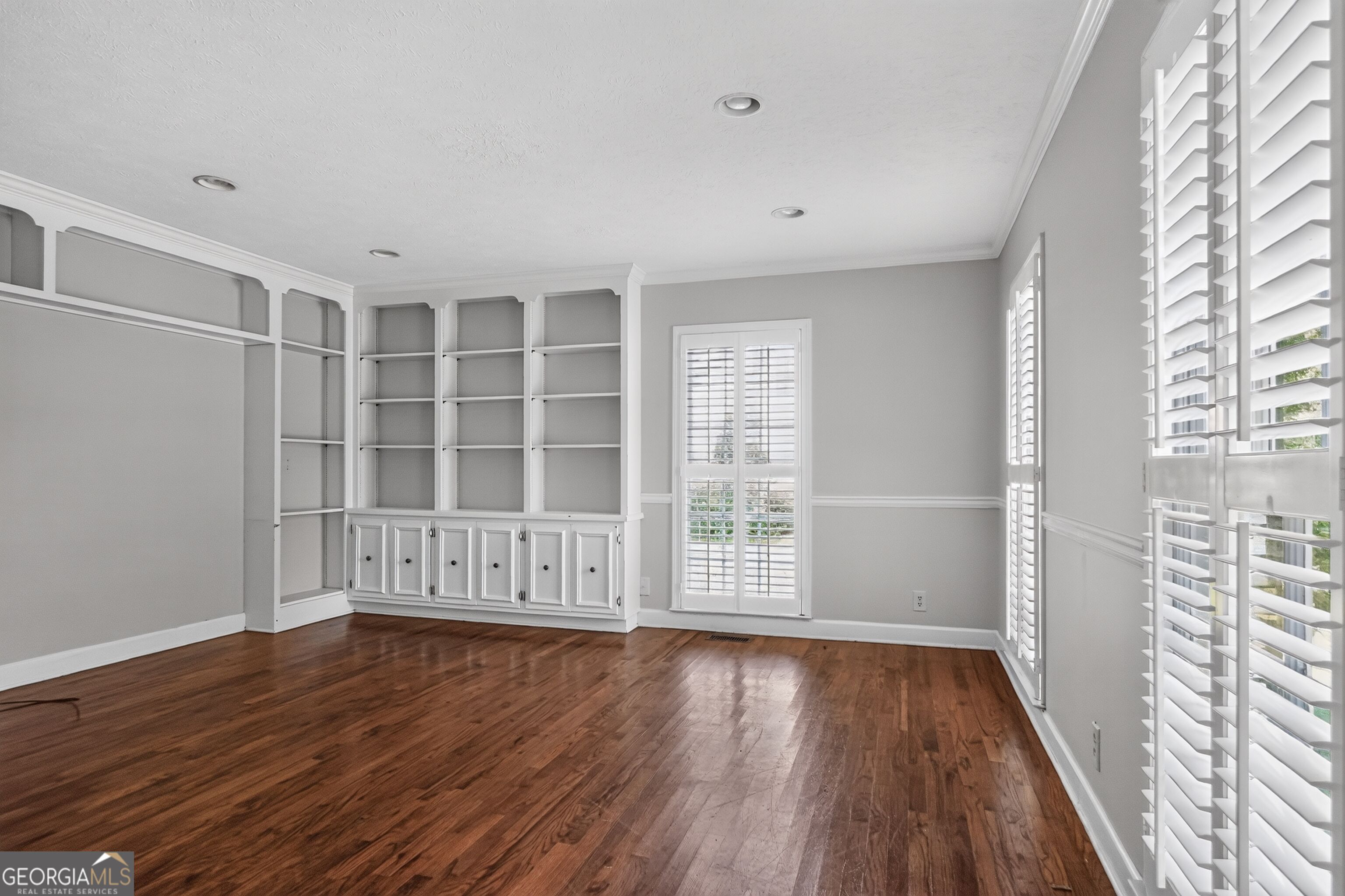 2210 E Doublegate Drive Property Photo 15