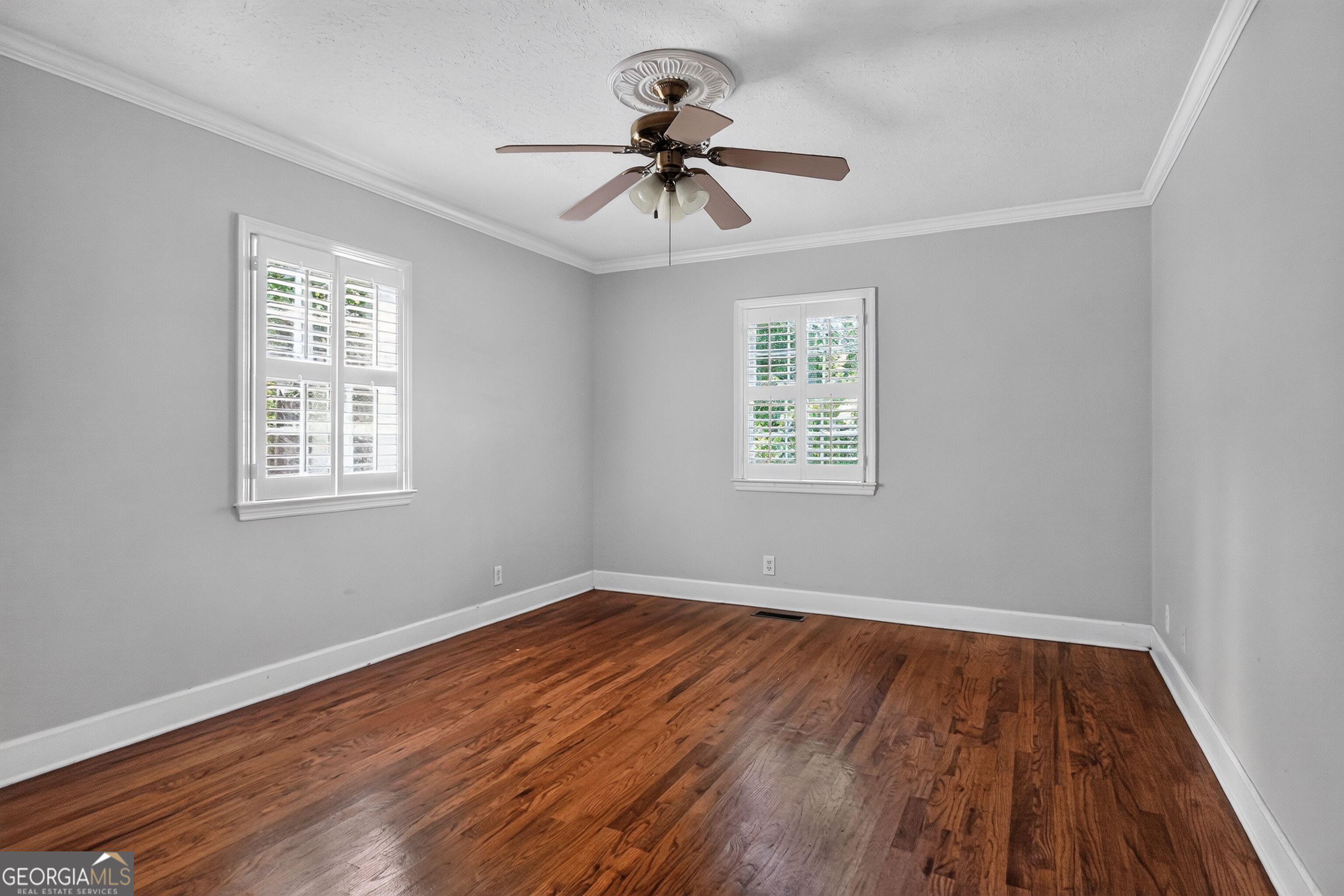 2210 E Doublegate Drive Property Photo 22