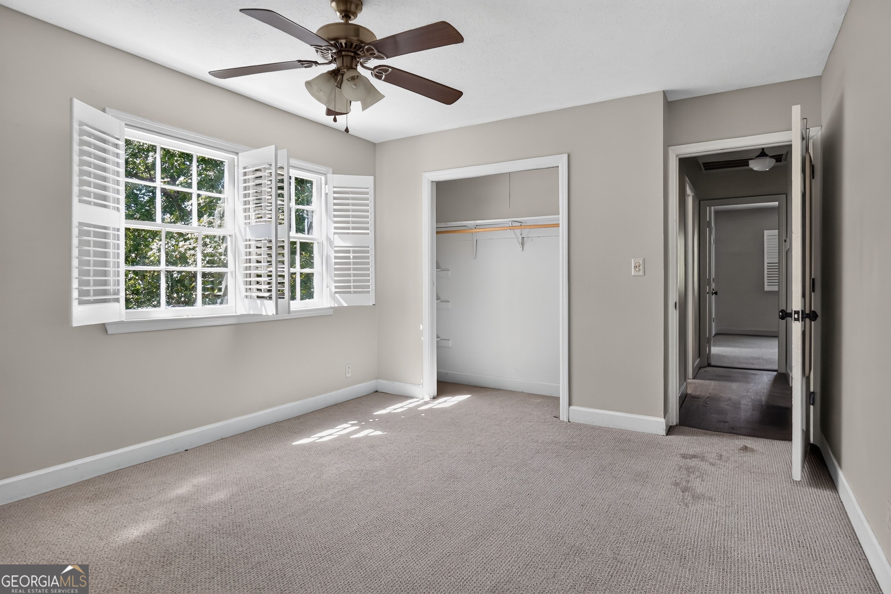 2210 E Doublegate Drive Property Photo 31