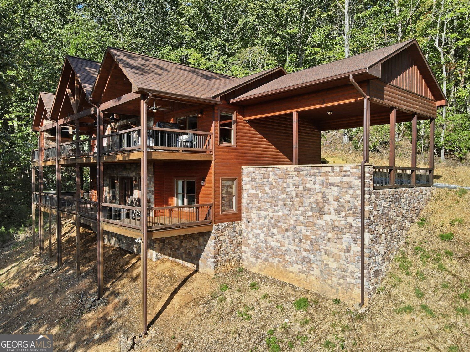 175 Stuart Drive Property Photo 1