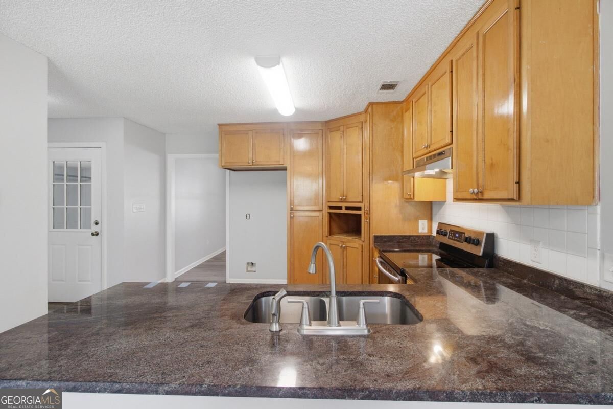 4342 Hampton Drive Property Photo 12