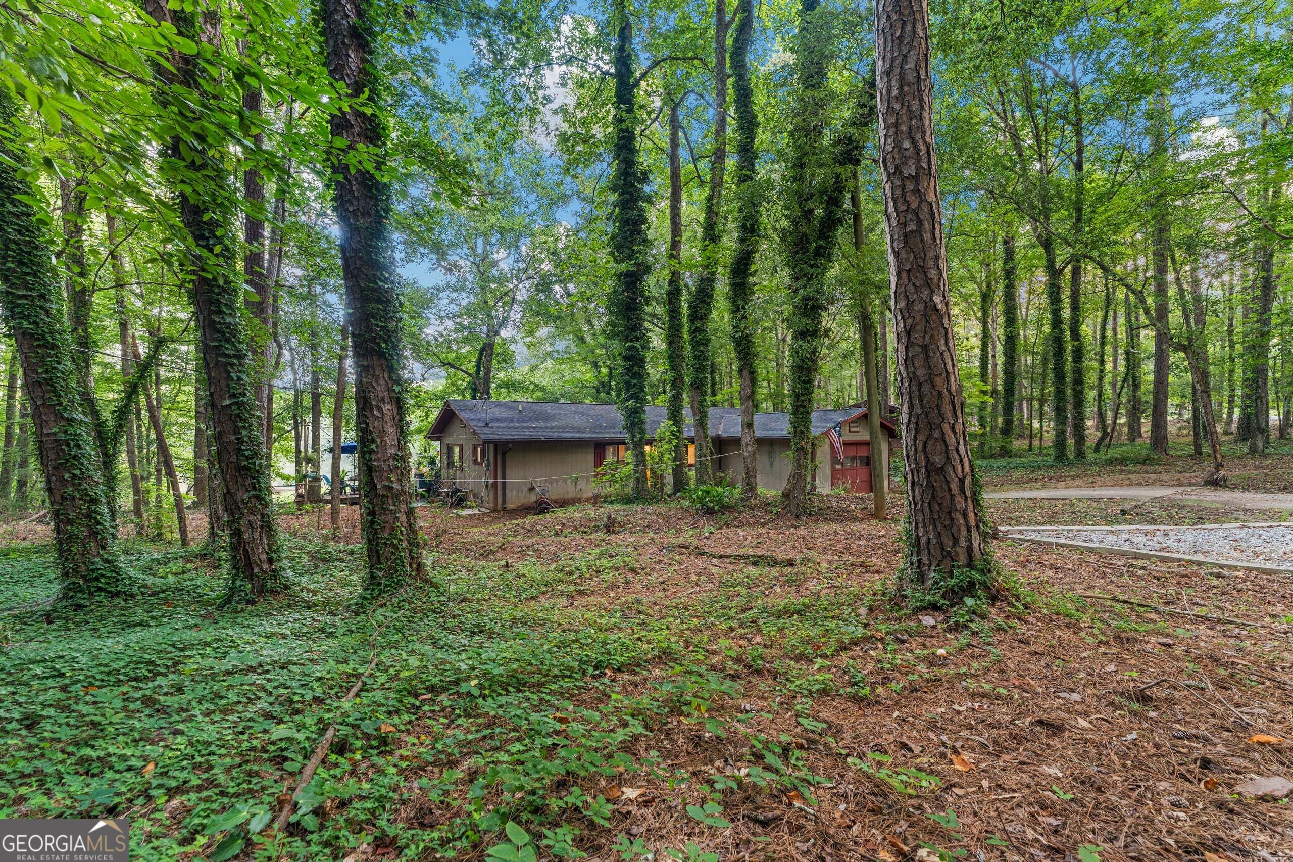 244 Lake Drive Property Photo 2