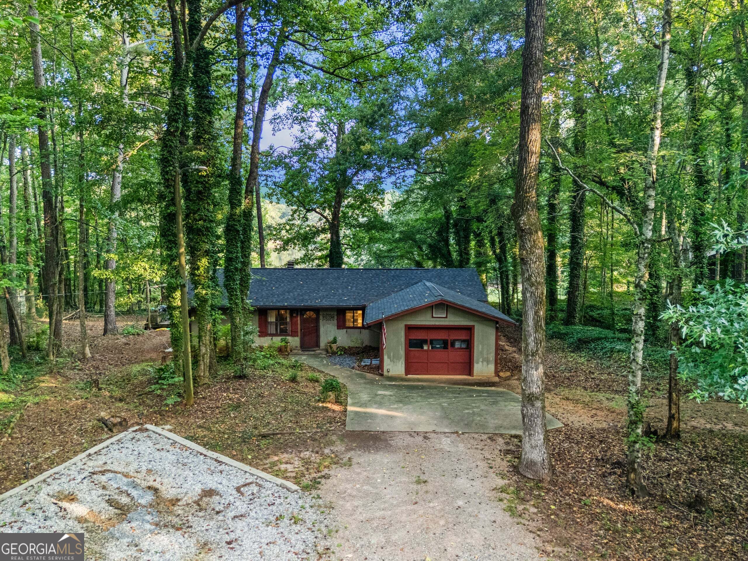 244 Lake Drive Property Photo 5