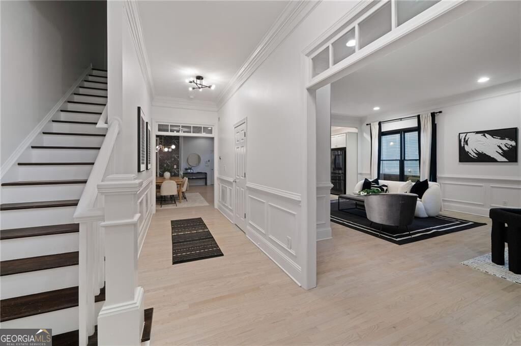 855 Saint Charles Unit B Avenue Ne # B Property Photo 8