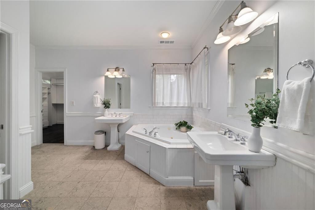 855 Saint Charles Unit B Avenue Ne # B Property Photo 22