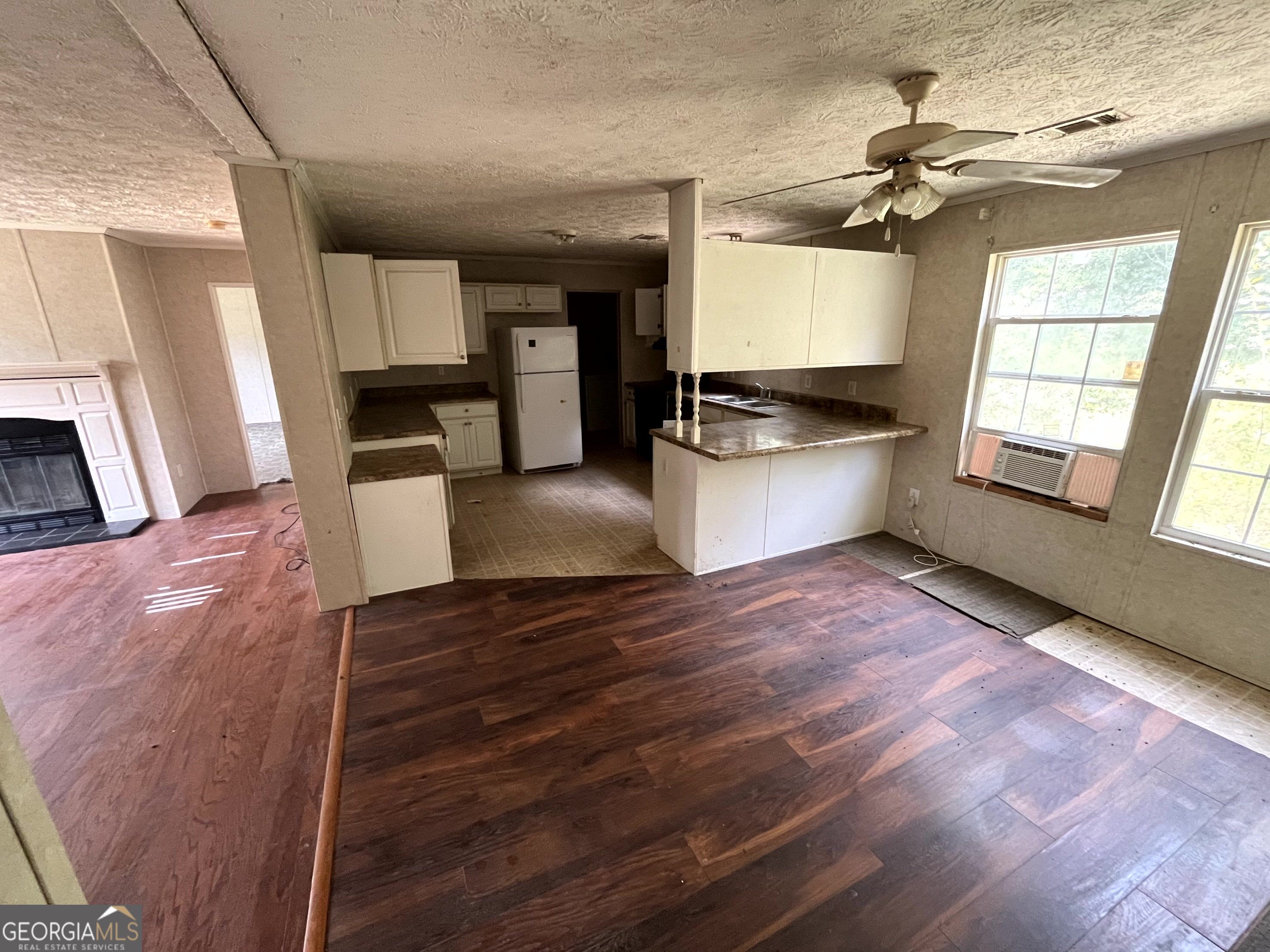 952 River Ridge Circle Property Photo 3