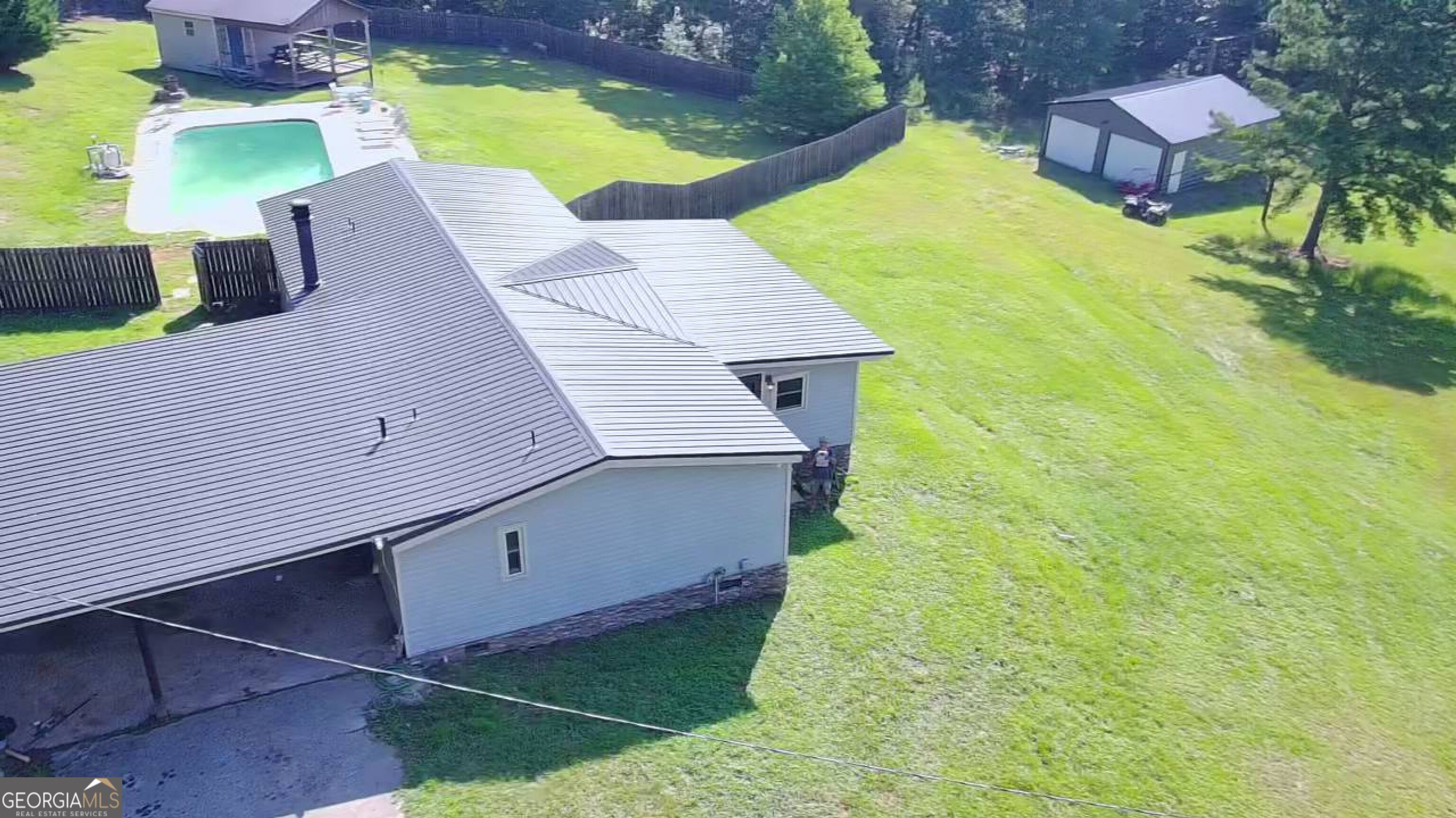 1812 Pickard Road Property Photo 7