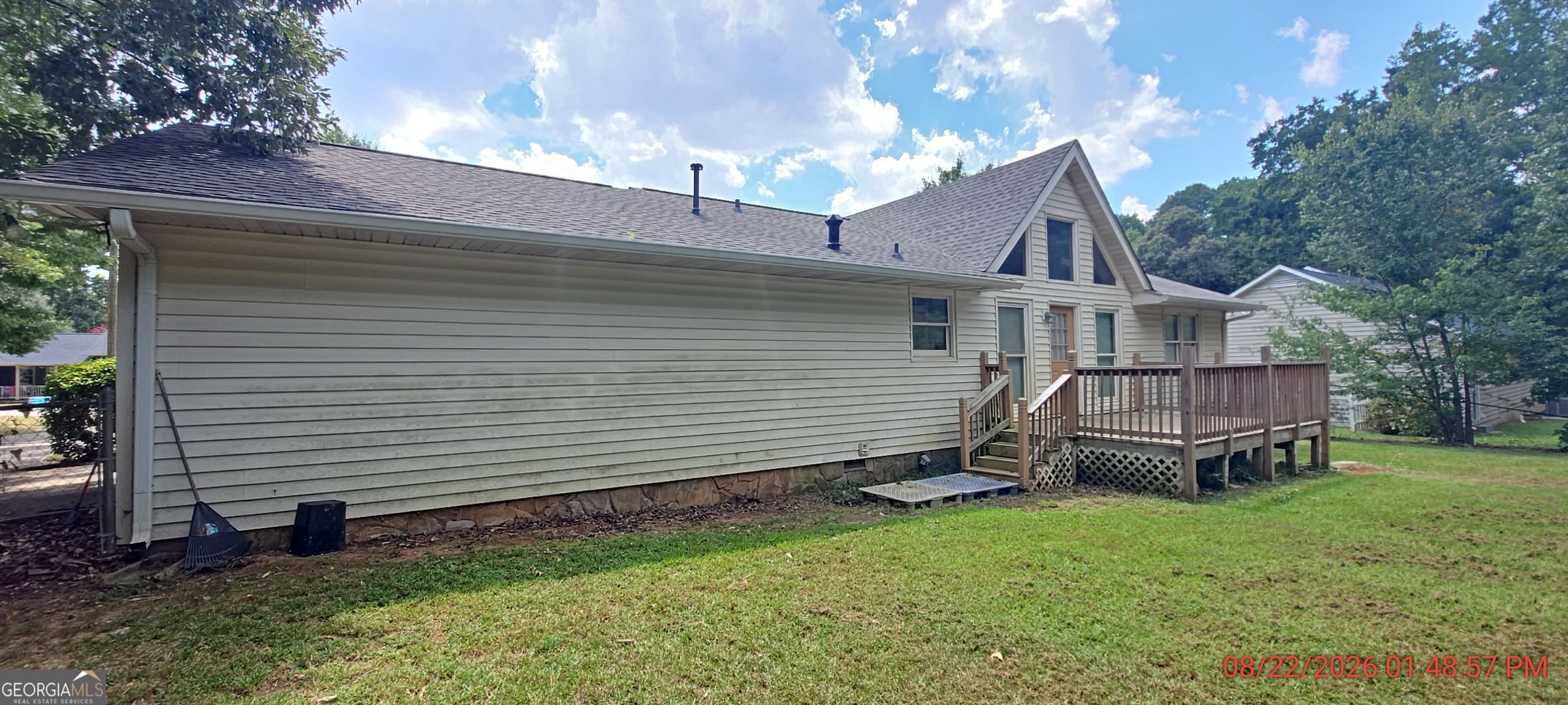 205 Winston Drive Property Photo 2