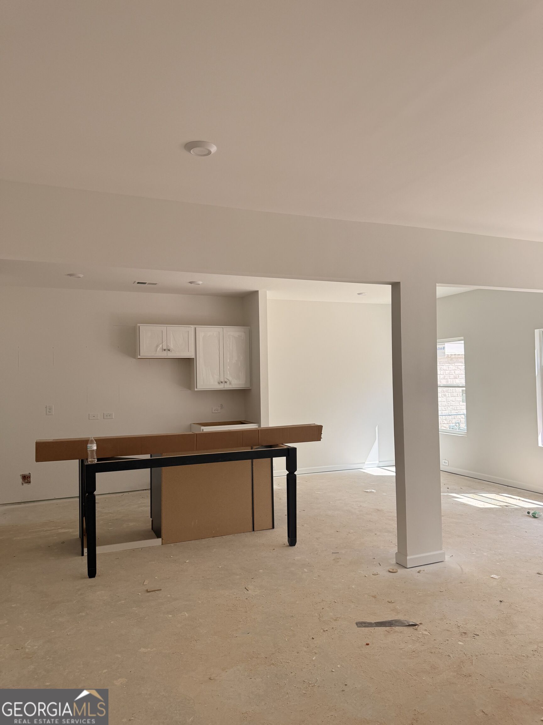 1219 Park Center Circle Property Photo 6