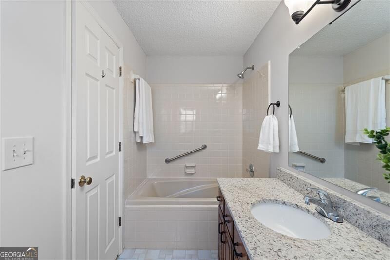 95 Ashleigh Terrace Property Photo 20