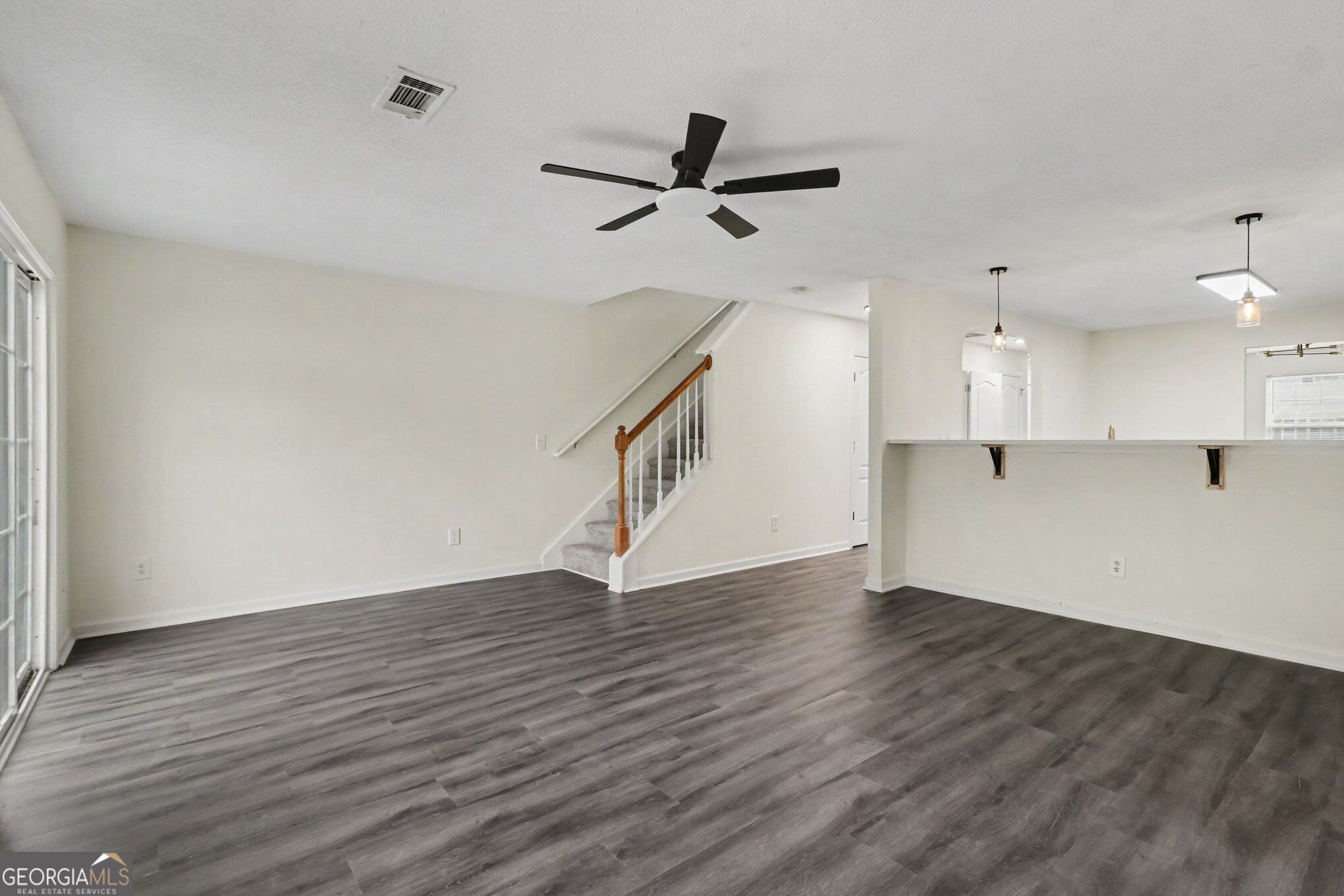 6865 Mountain Circle Property Photo 6