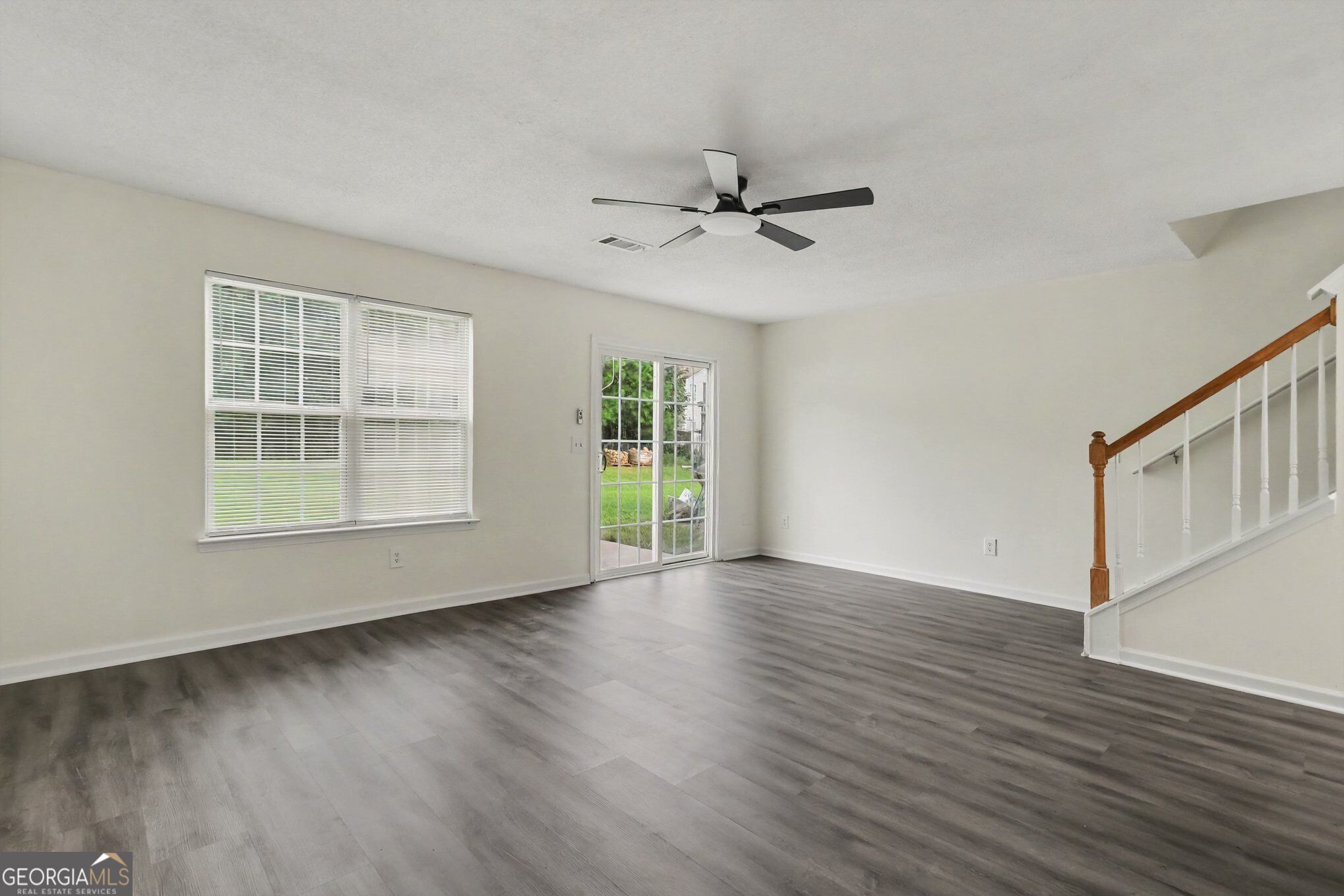 6865 Mountain Circle Property Photo 7
