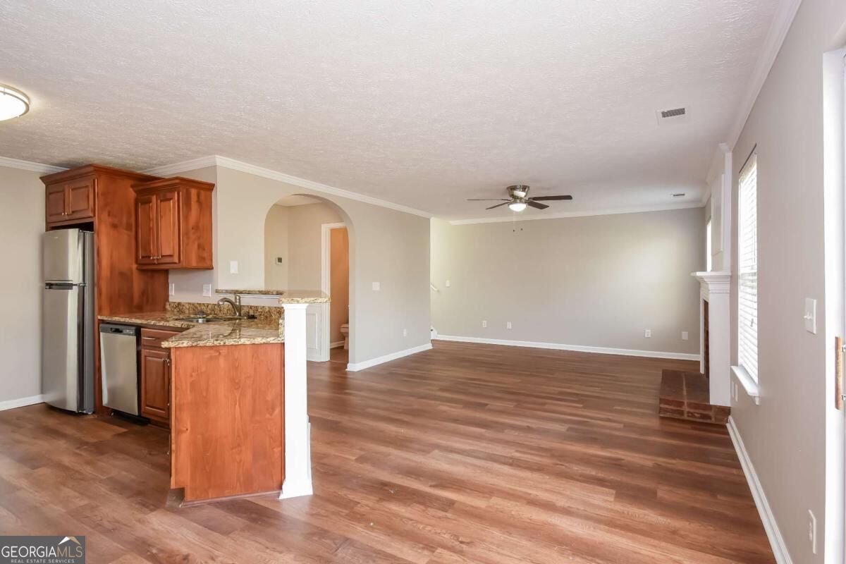 12 Hitchcock Station Ne Property Photo 6