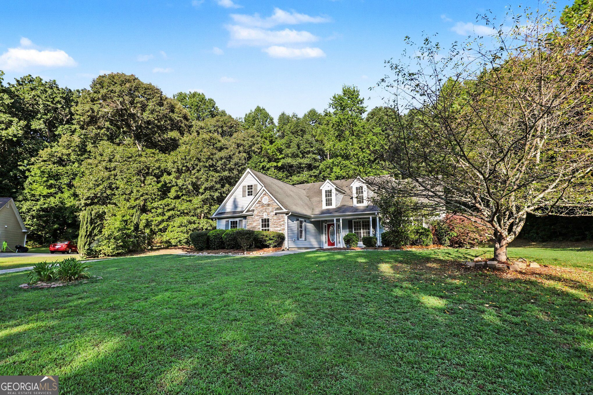 250 Dillion Drive Property Photo 3