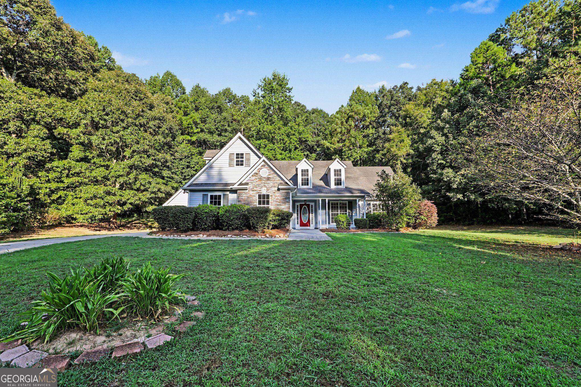 250 Dillion Drive Property Photo 4