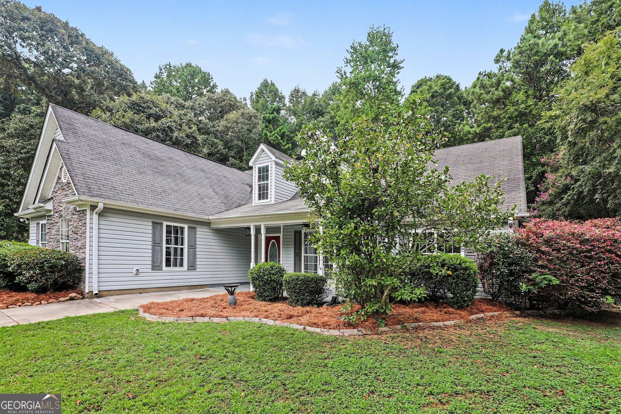250 Dillion Drive Property Photo 8