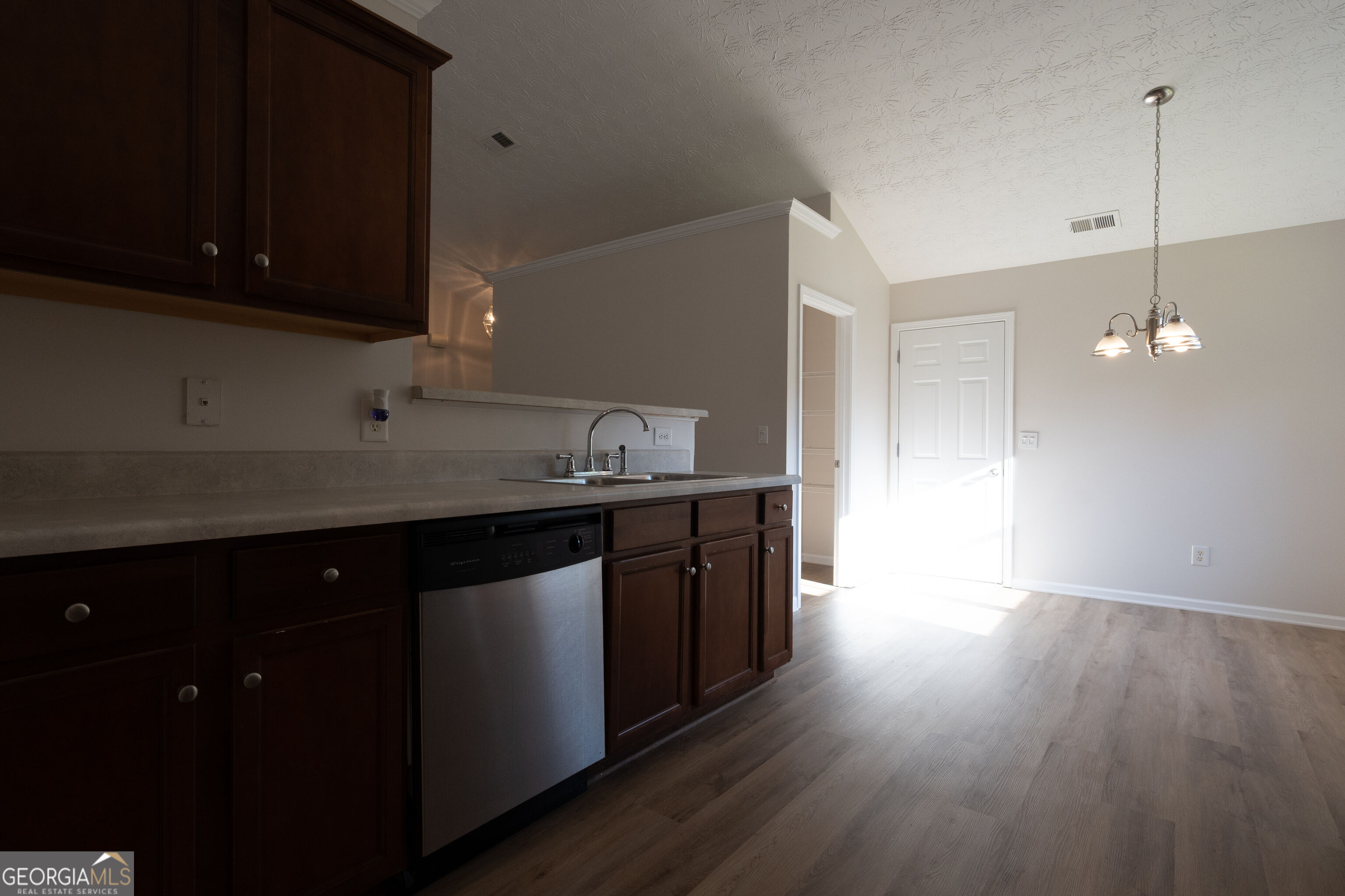 153 Elk Drive Property Photo 8