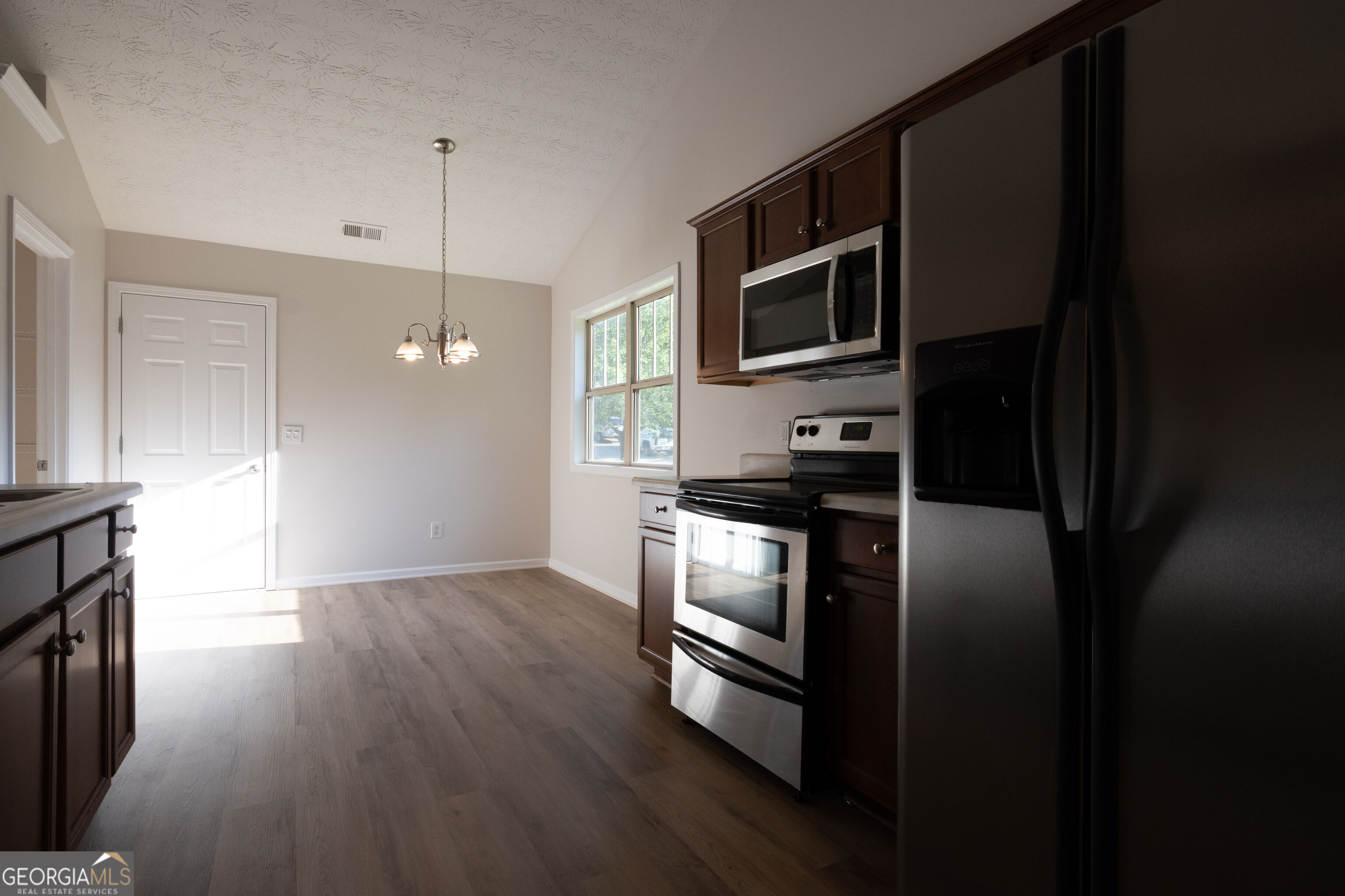 153 Elk Drive Property Photo 9